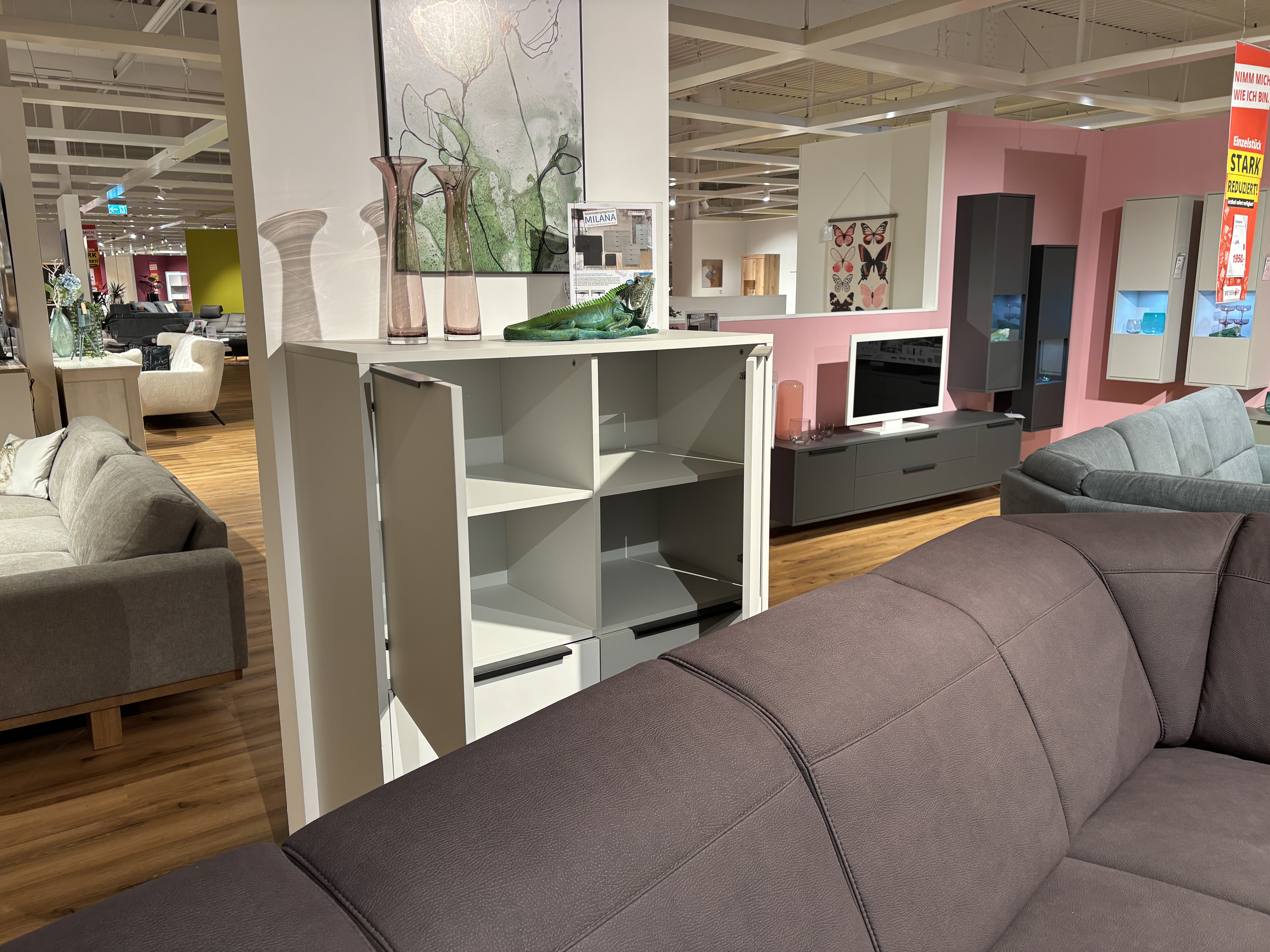 Highboard, kreidegrau matt lack, 3-trg. - Milana