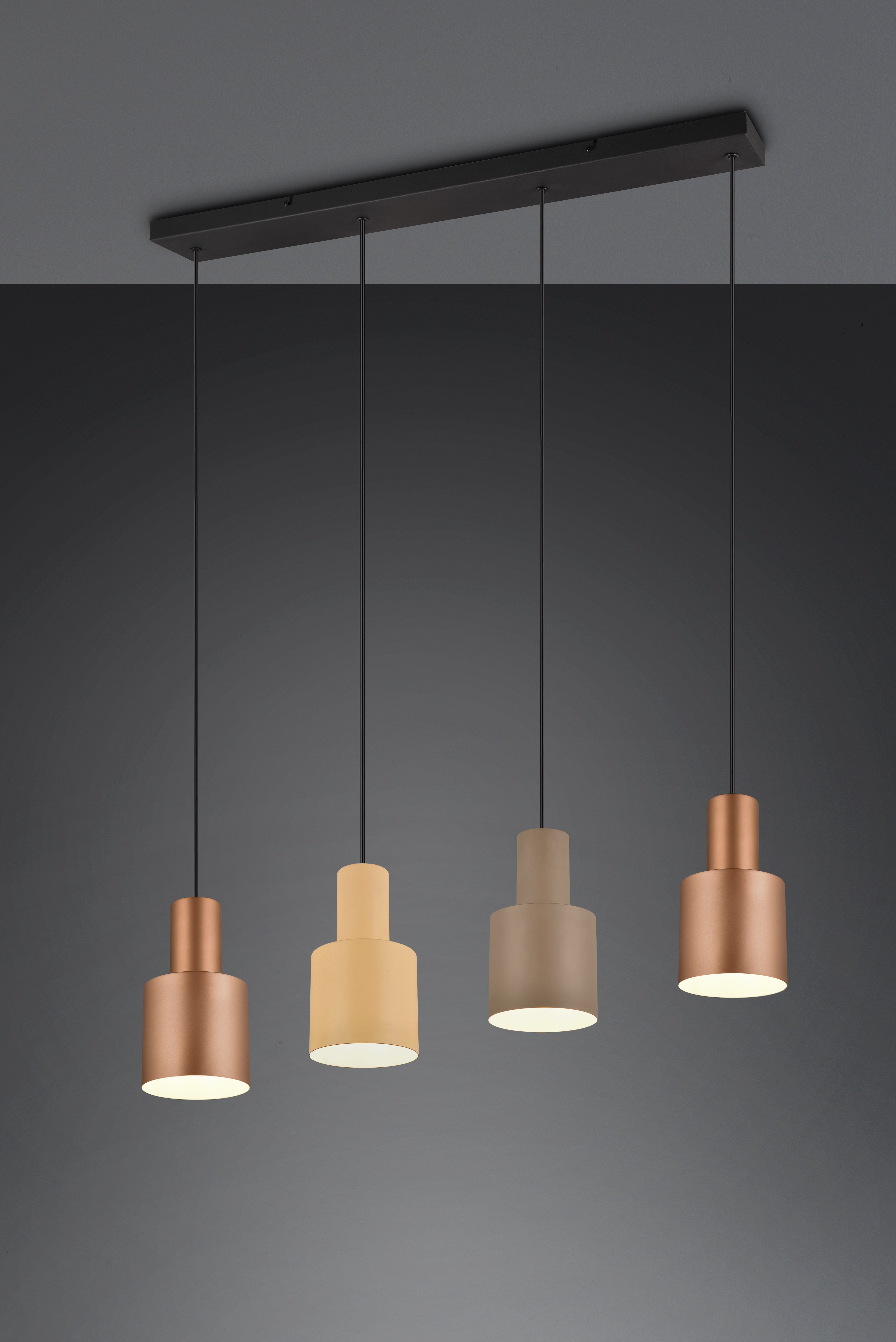 Pendelleuchte AGUDO - 4 Leuchtenschirme in Metall-Finish