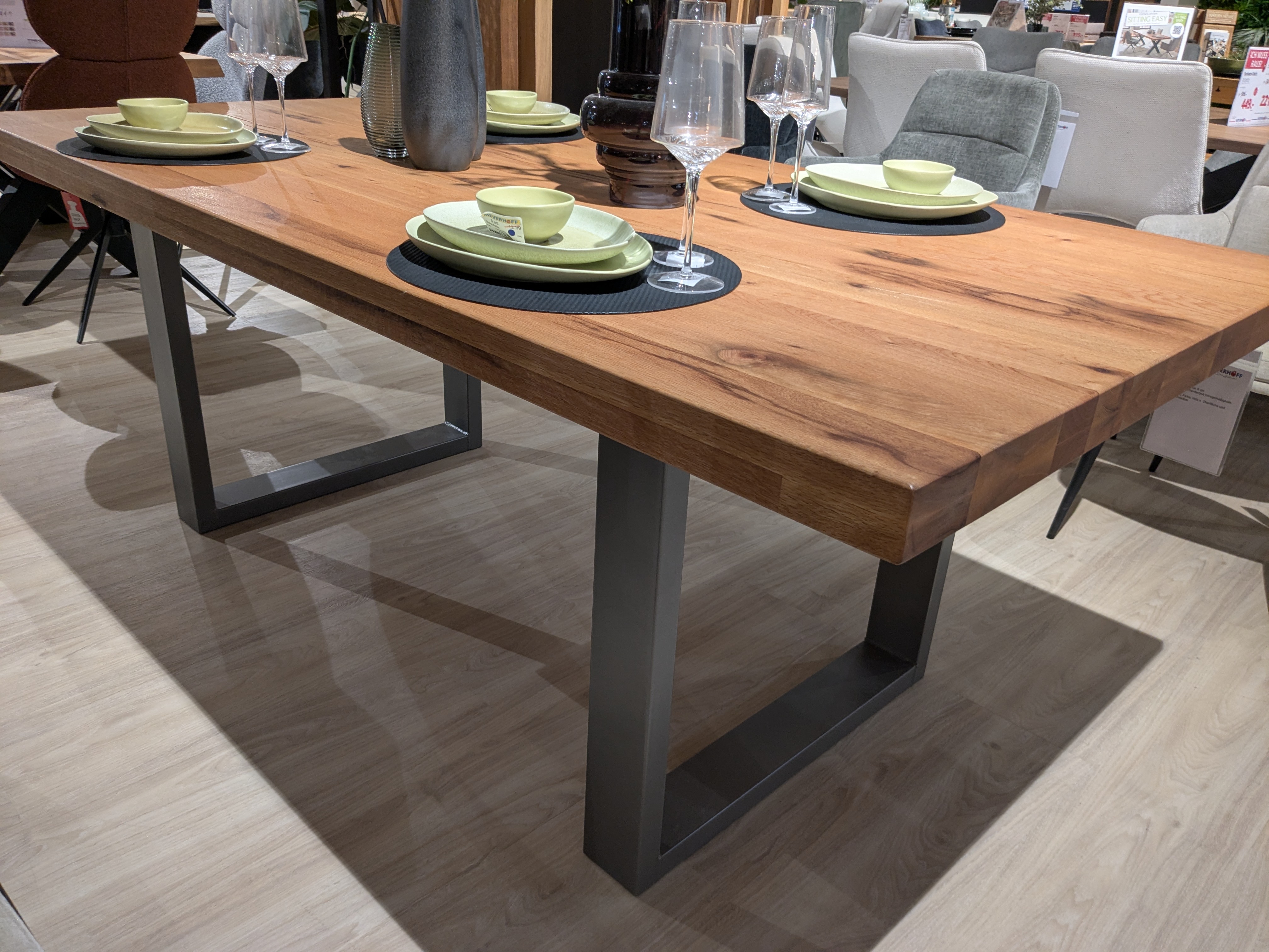 Esstisch, Zerreiche massiv - Sitting Easy