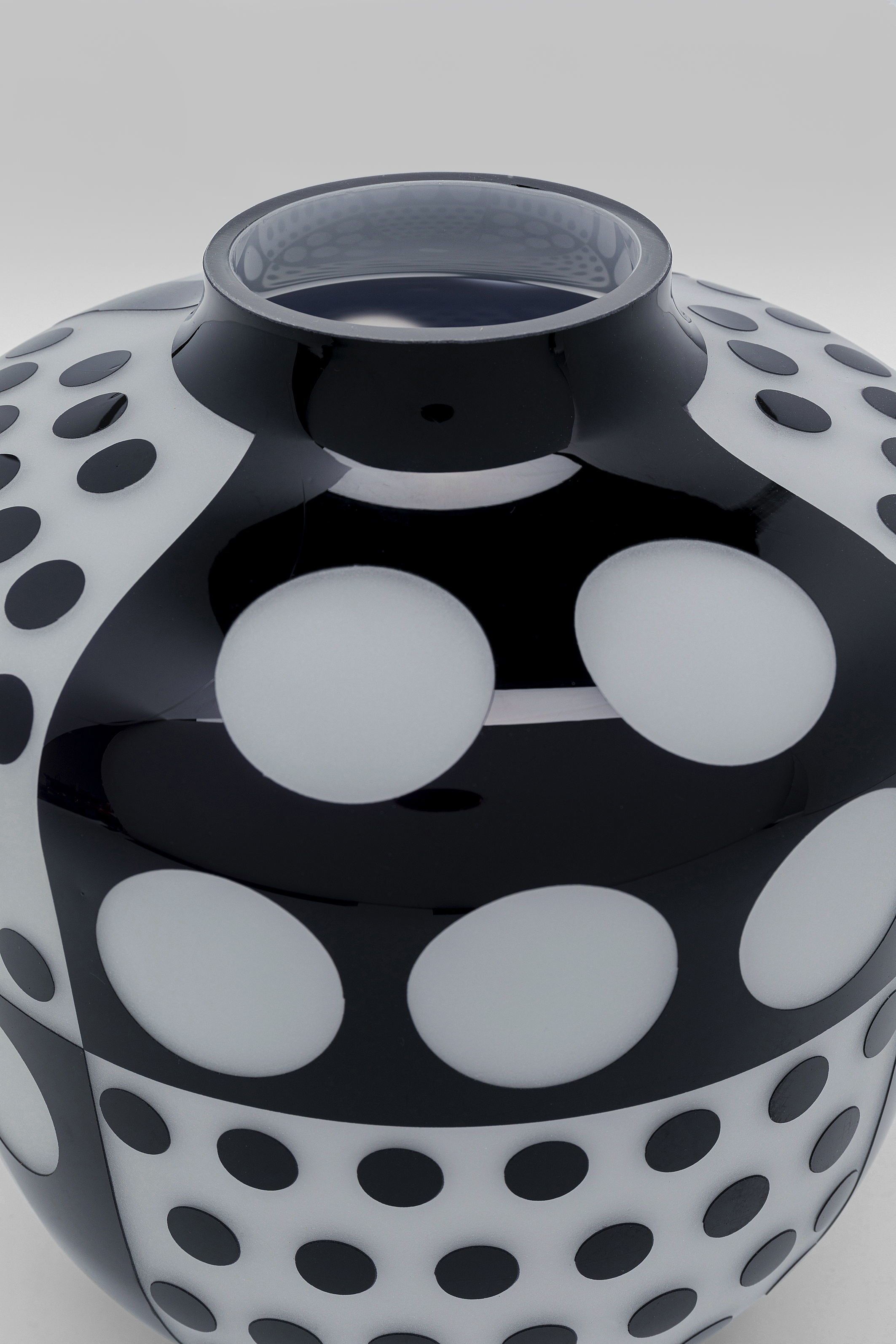 Vase Brillar Round, Glas gefärbt - Accessoires