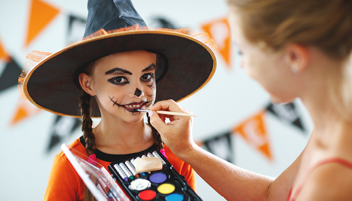 Gesichter schminken Halloweenevent • Kinder-Gesichter schminken