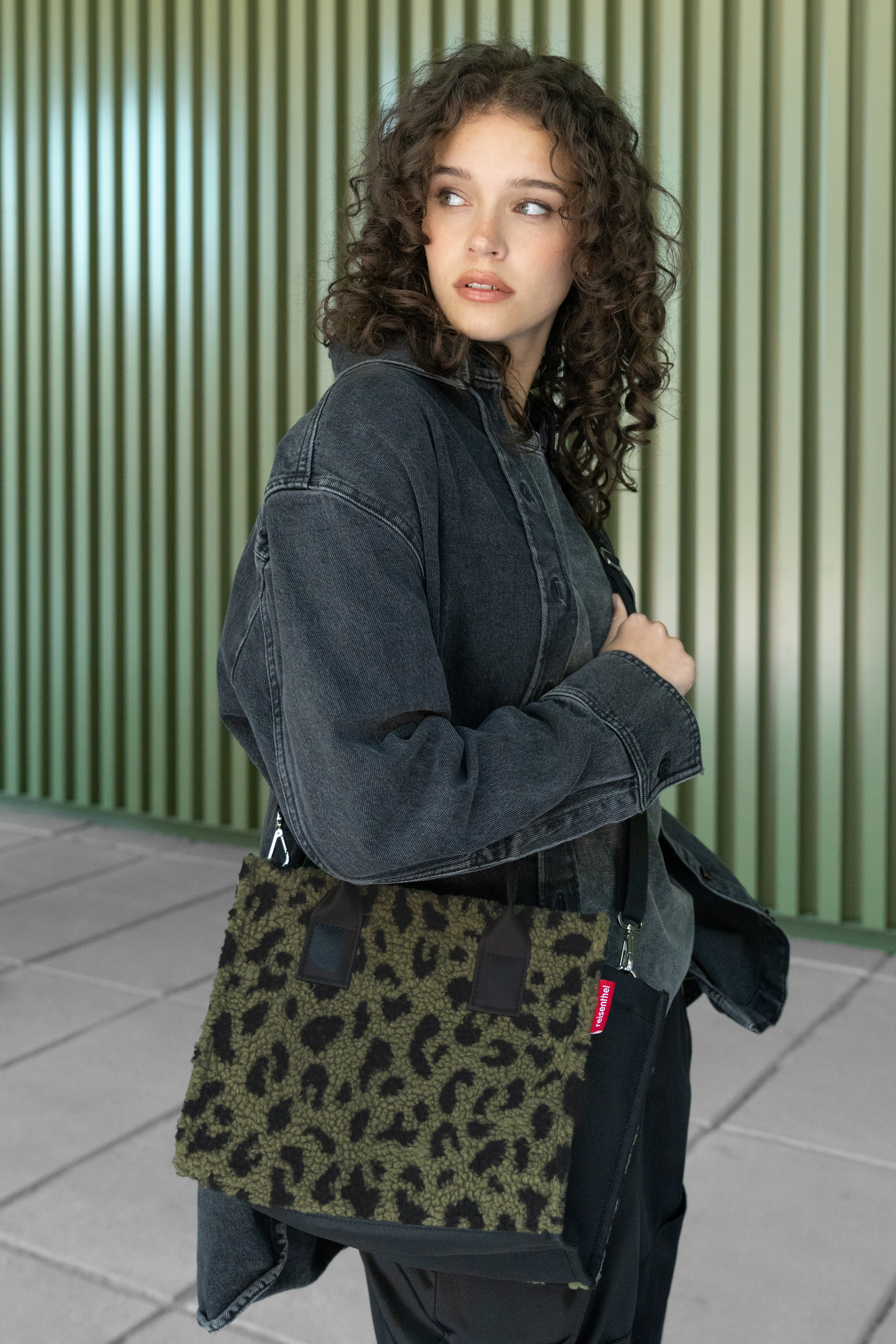 reisenthel, daily shopper XS - teddey leo olive