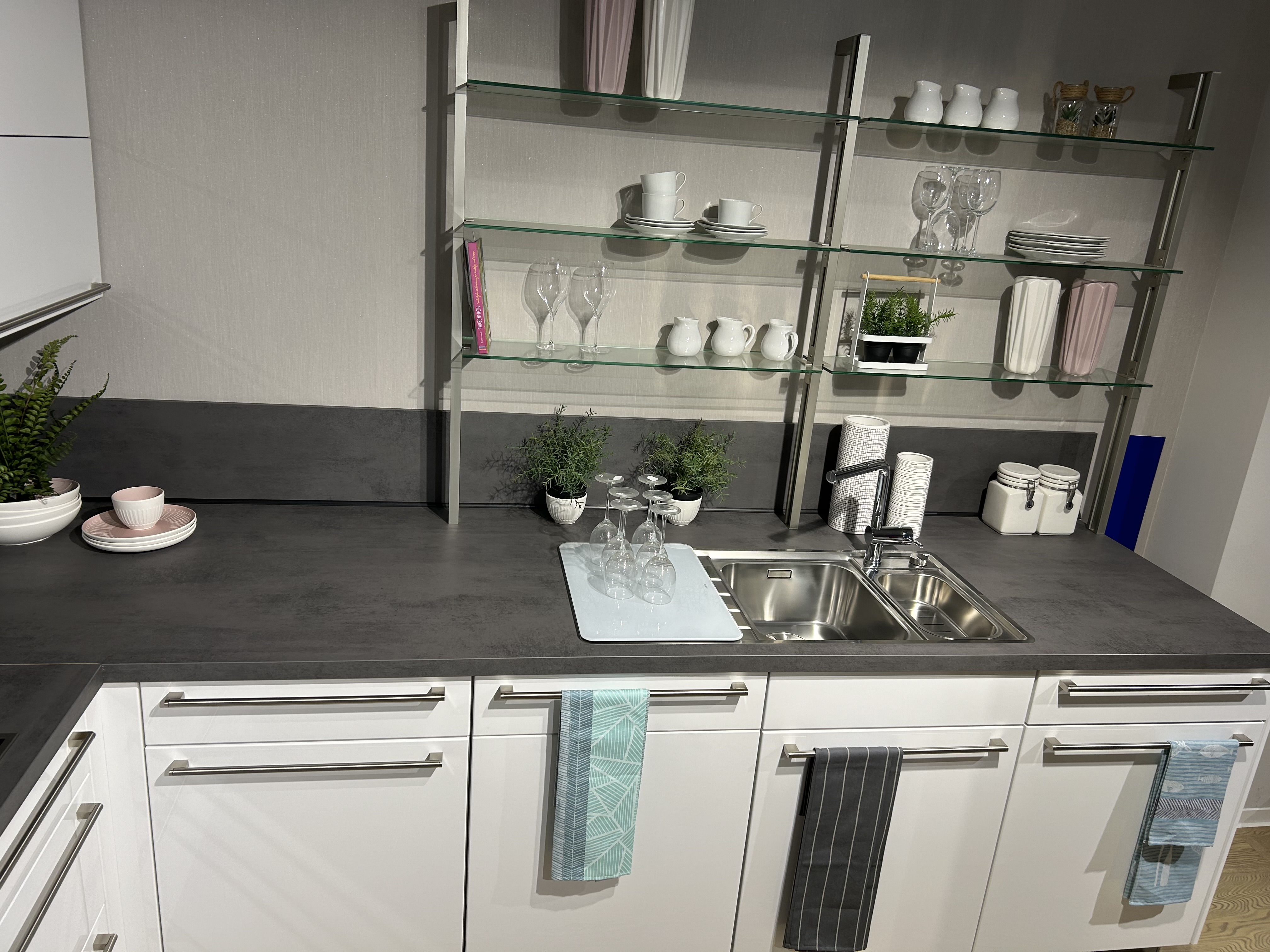 Musterküche 4003 - Premium, Made in Germany