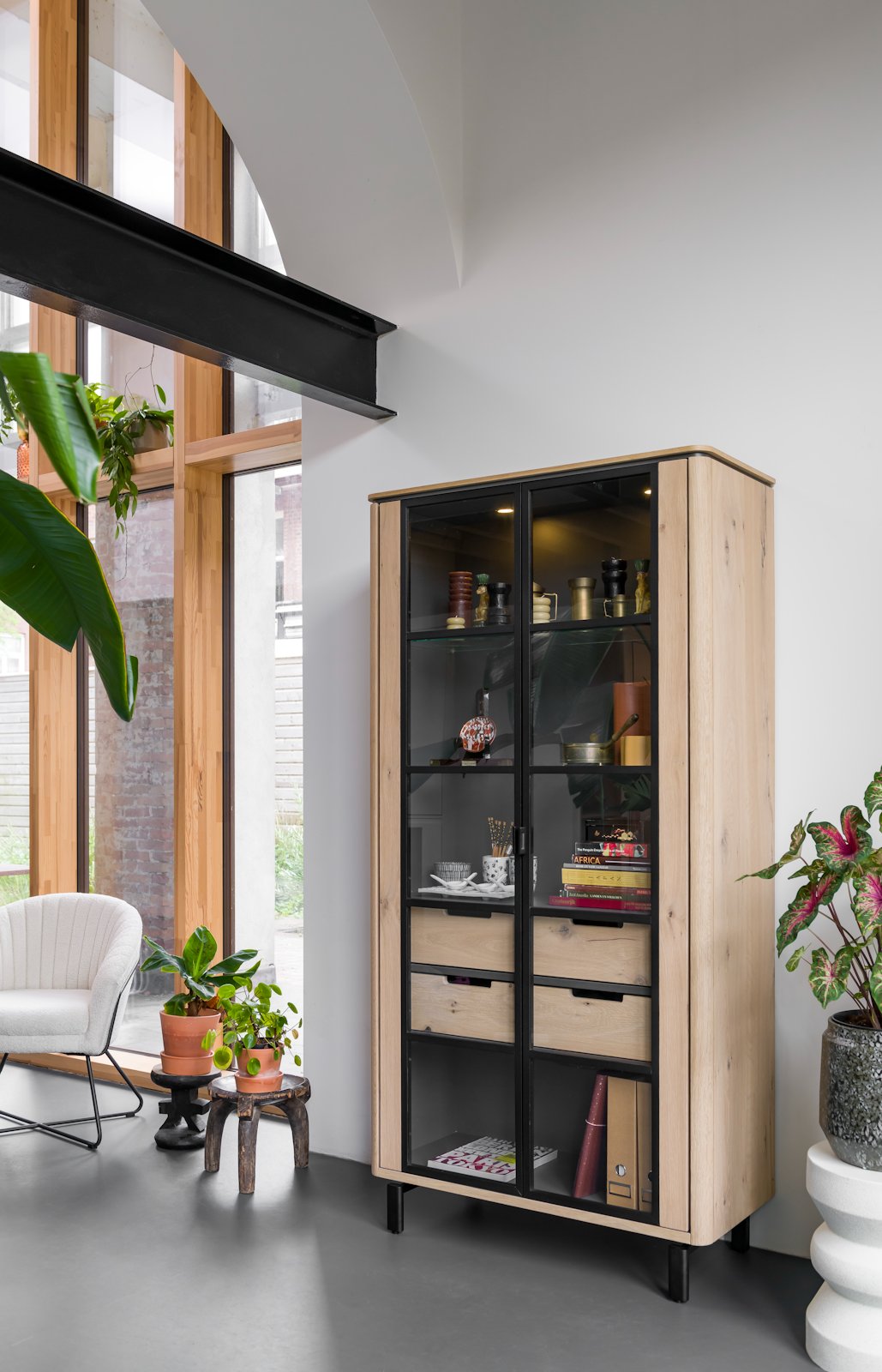 Vitrine, Eiche - Livada