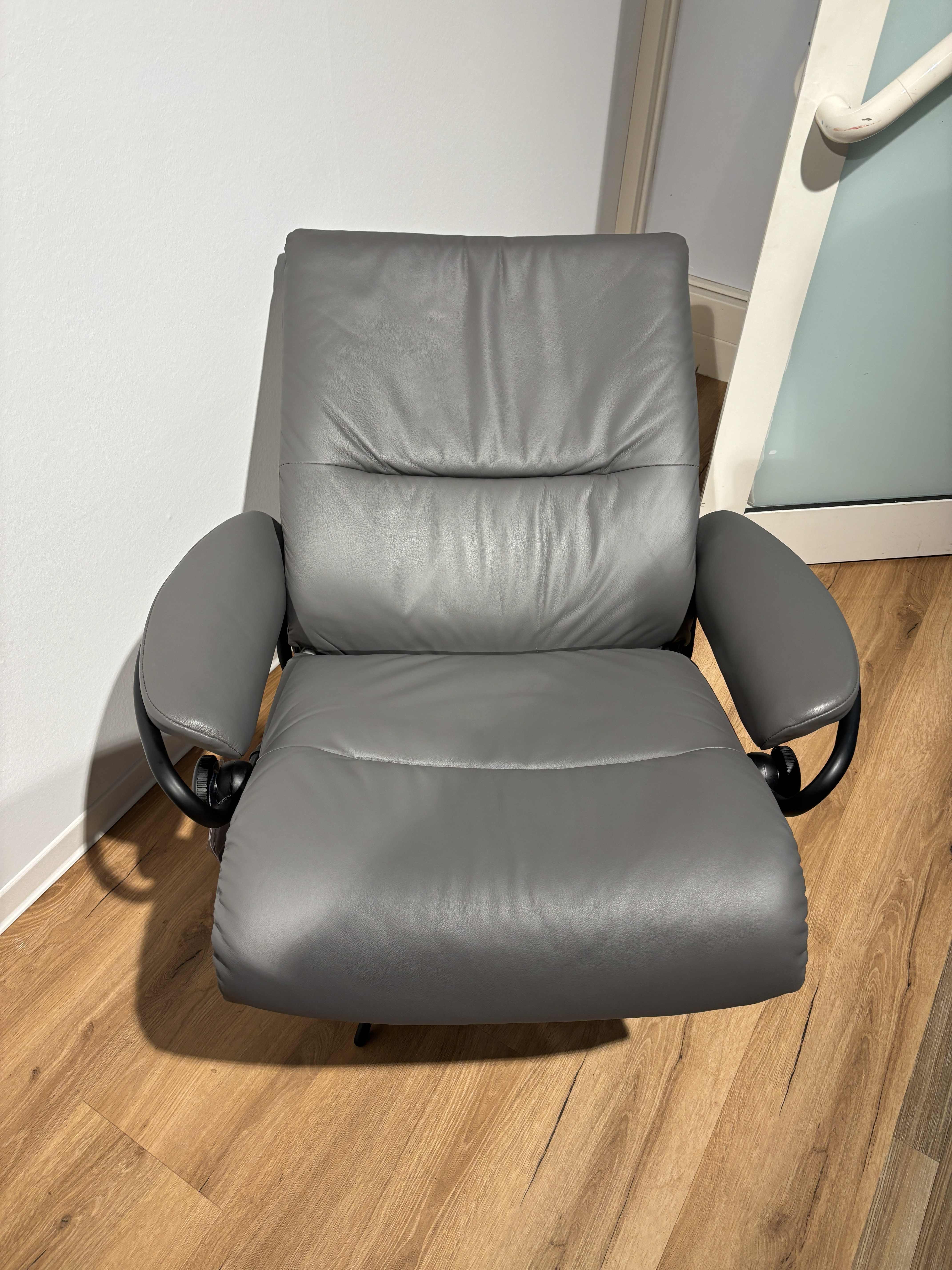 Sessel, Leder metal grey, Gestell schwarz - Tokyo