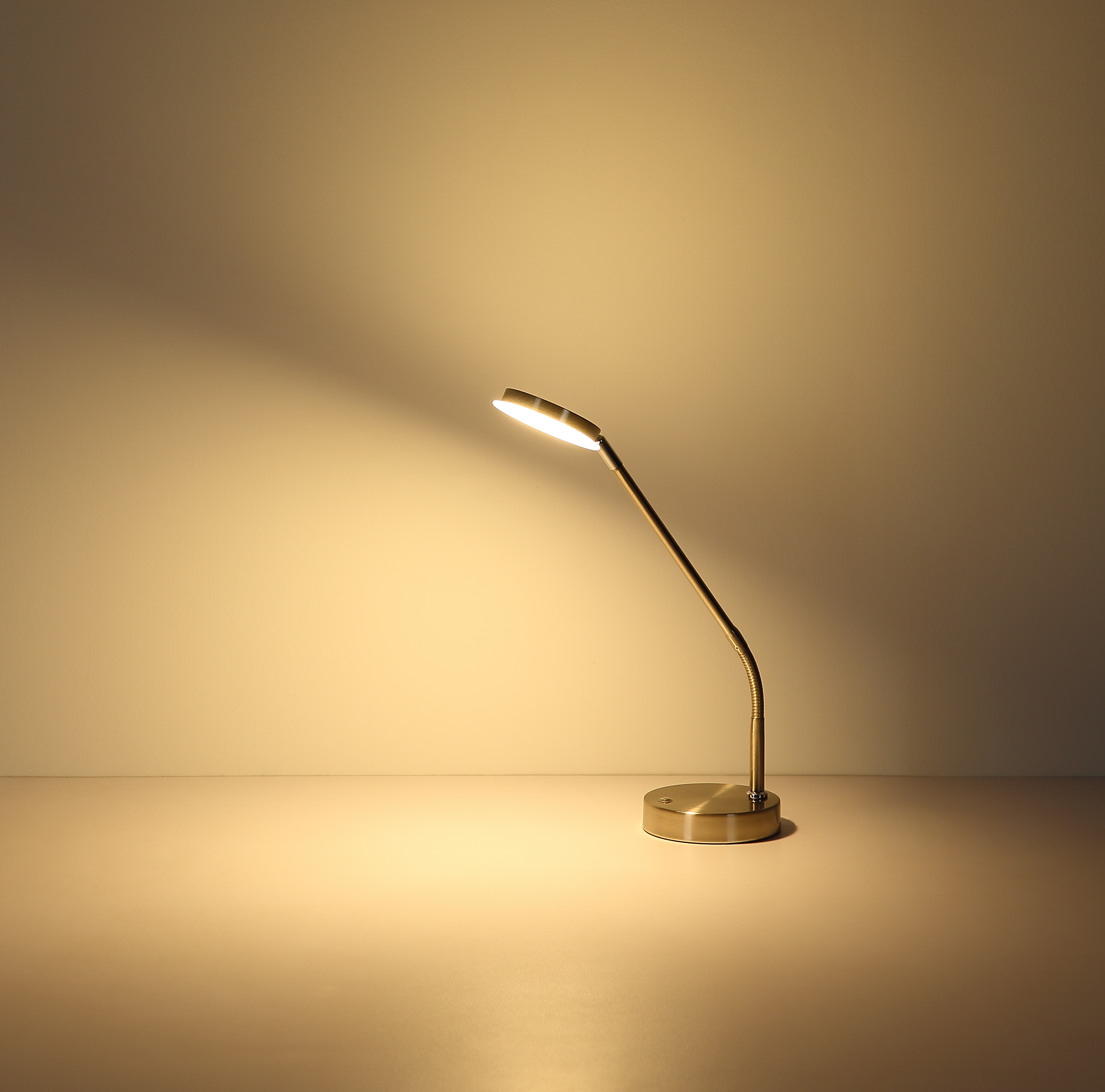Tischleuchte SILVIO - LED, nickel matt, ca. 43x13x53,5cm
