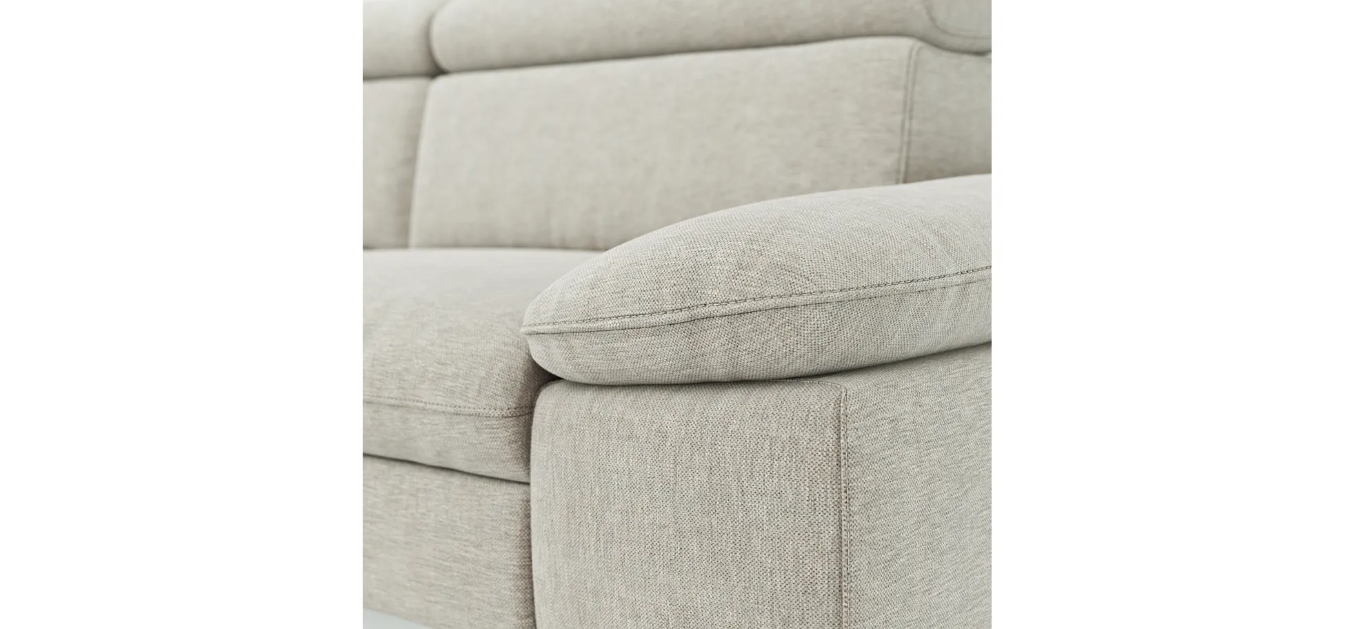 Ecksofa Felipa - Longchair links mit 2,5-Sitzer inkl. Armlehne verstellbar und Rückenlehne/Sitztiefe verstellbar (motorisch), Stoff, Natur