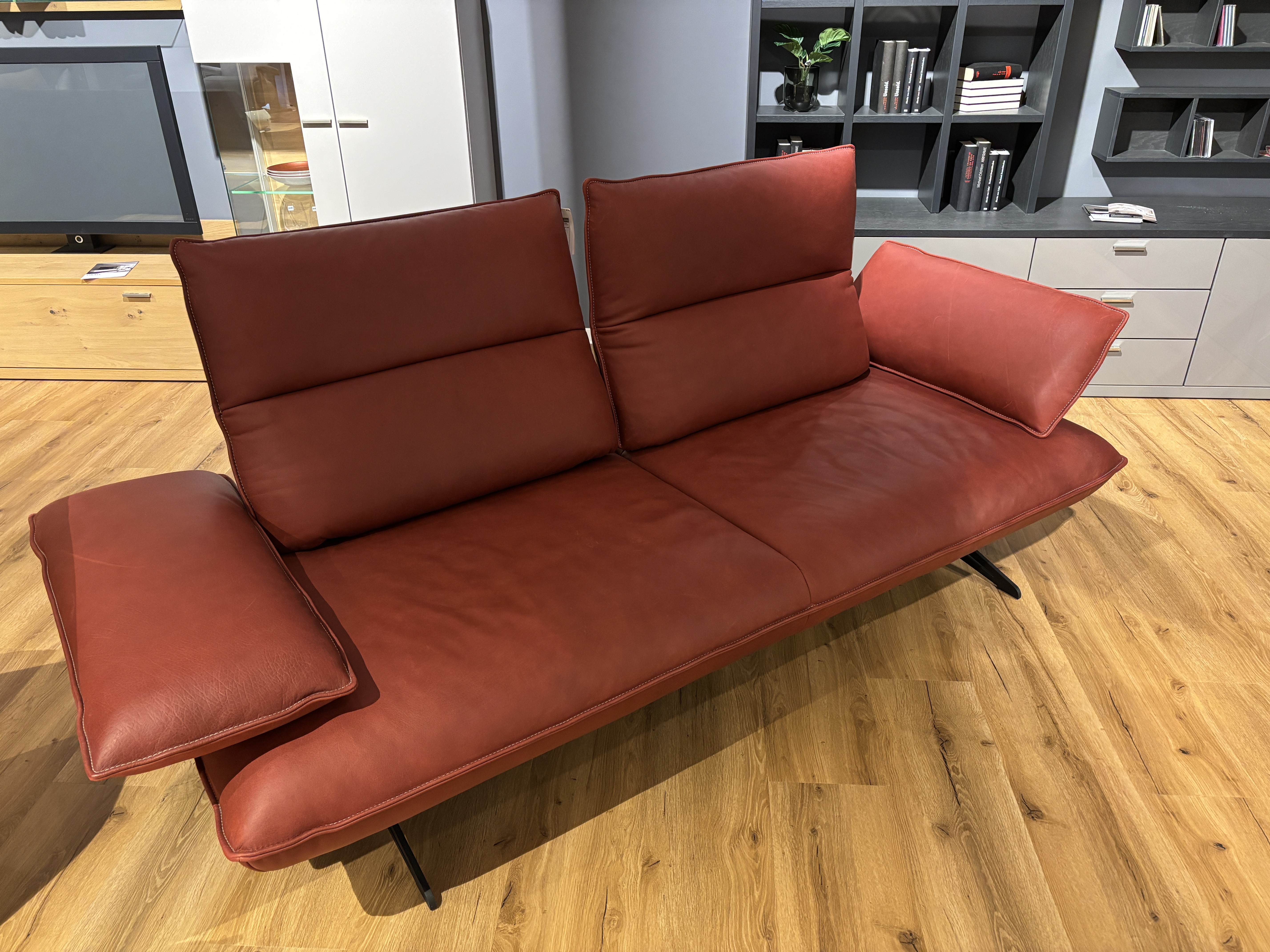 Sofa 2,5-sitzig, Leder India chilli - LS23 Klasma