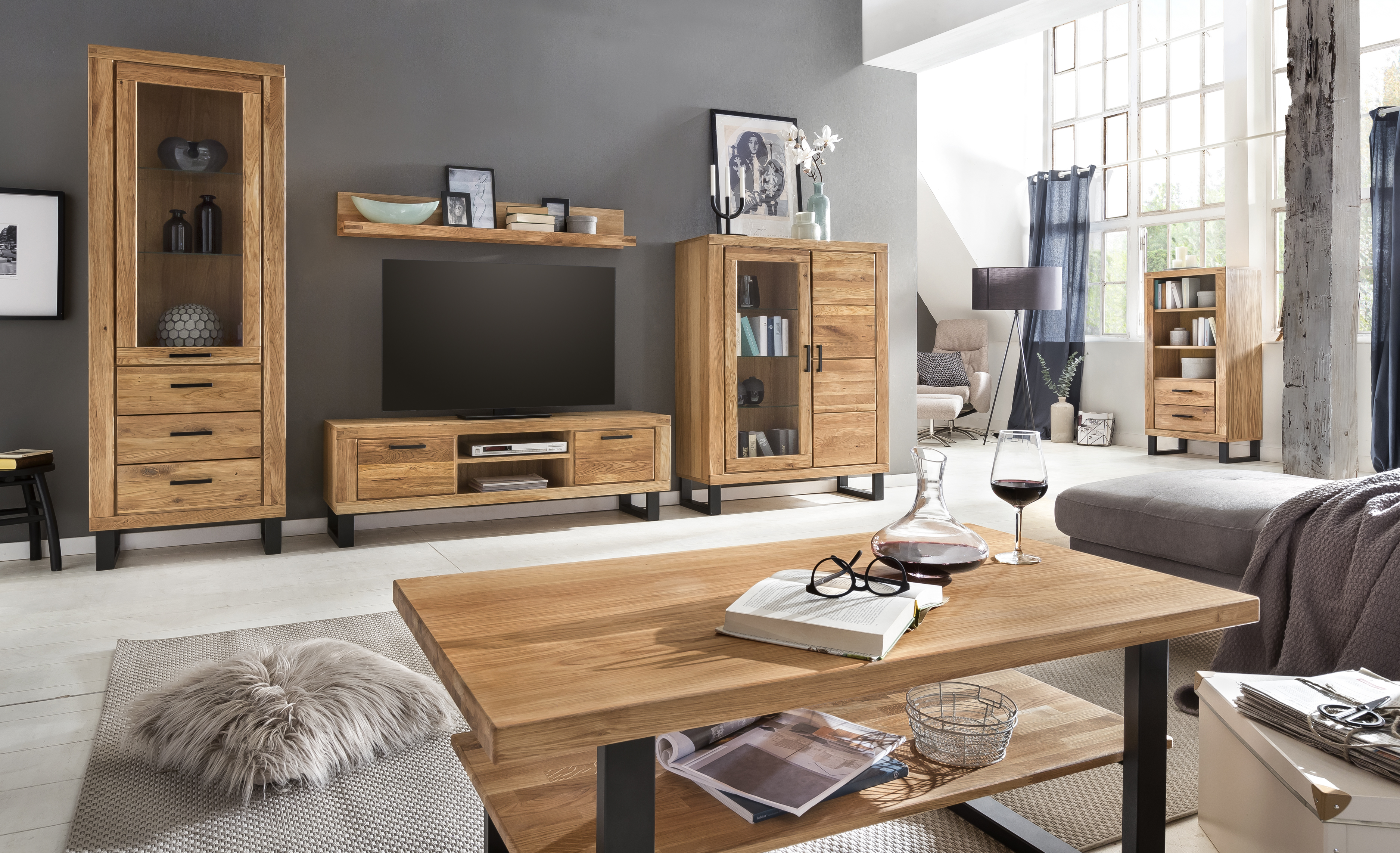 Vitrine, Eiche teilmassiv geölt - EDORA