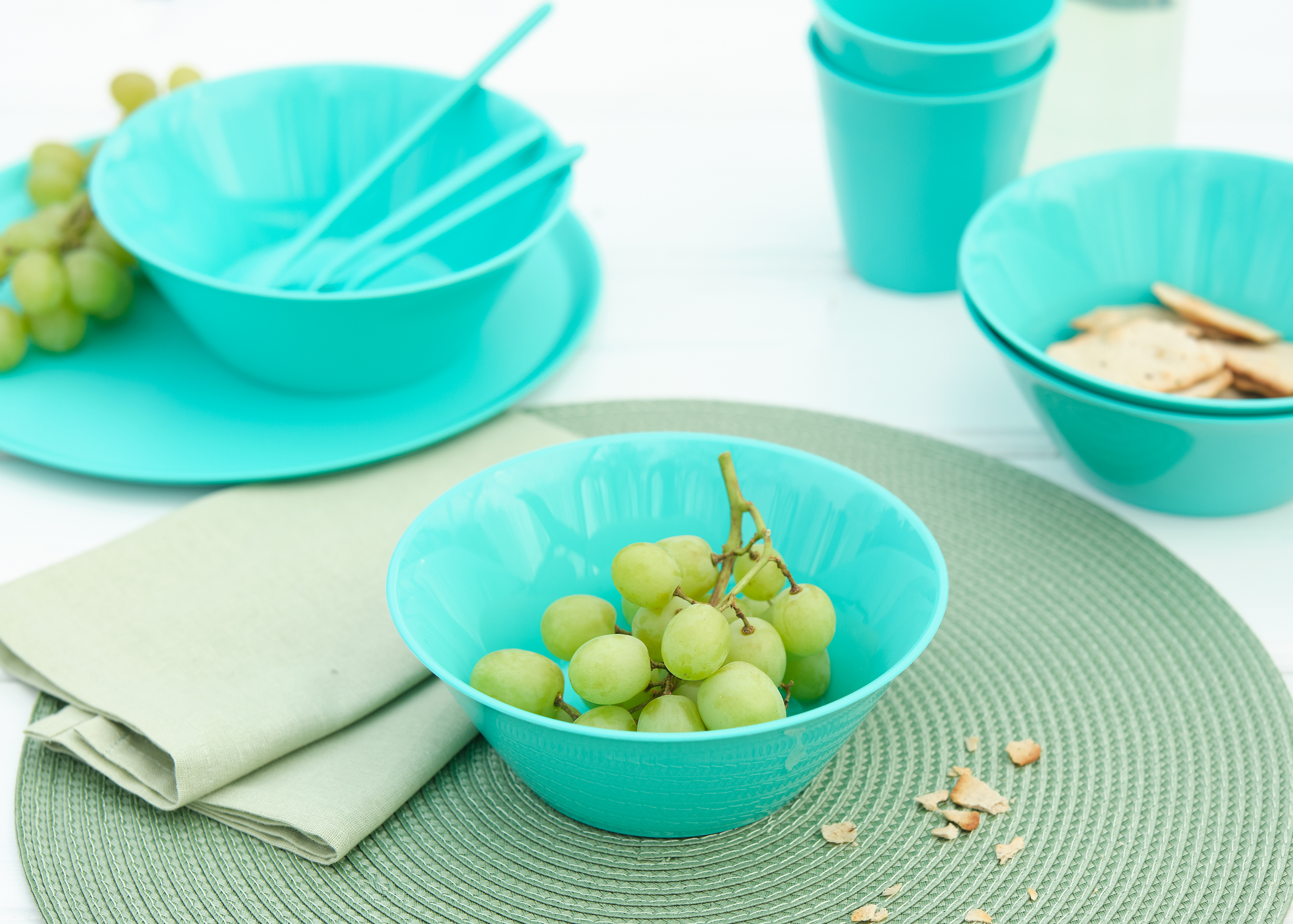 Schale 700ml, strong green - hochglänzend, stapelbar, leicht zu reinigen