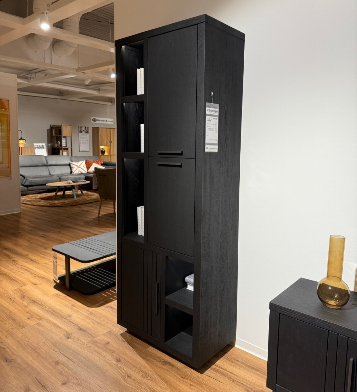 Schrank schmal, Eiche Castle black - Pavie