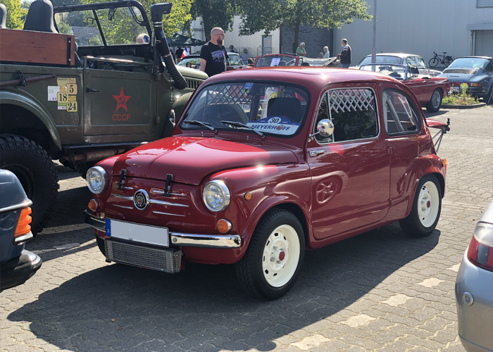 Oldtimer bei der Oldtimer-Show 2023 • Meyerhoff
