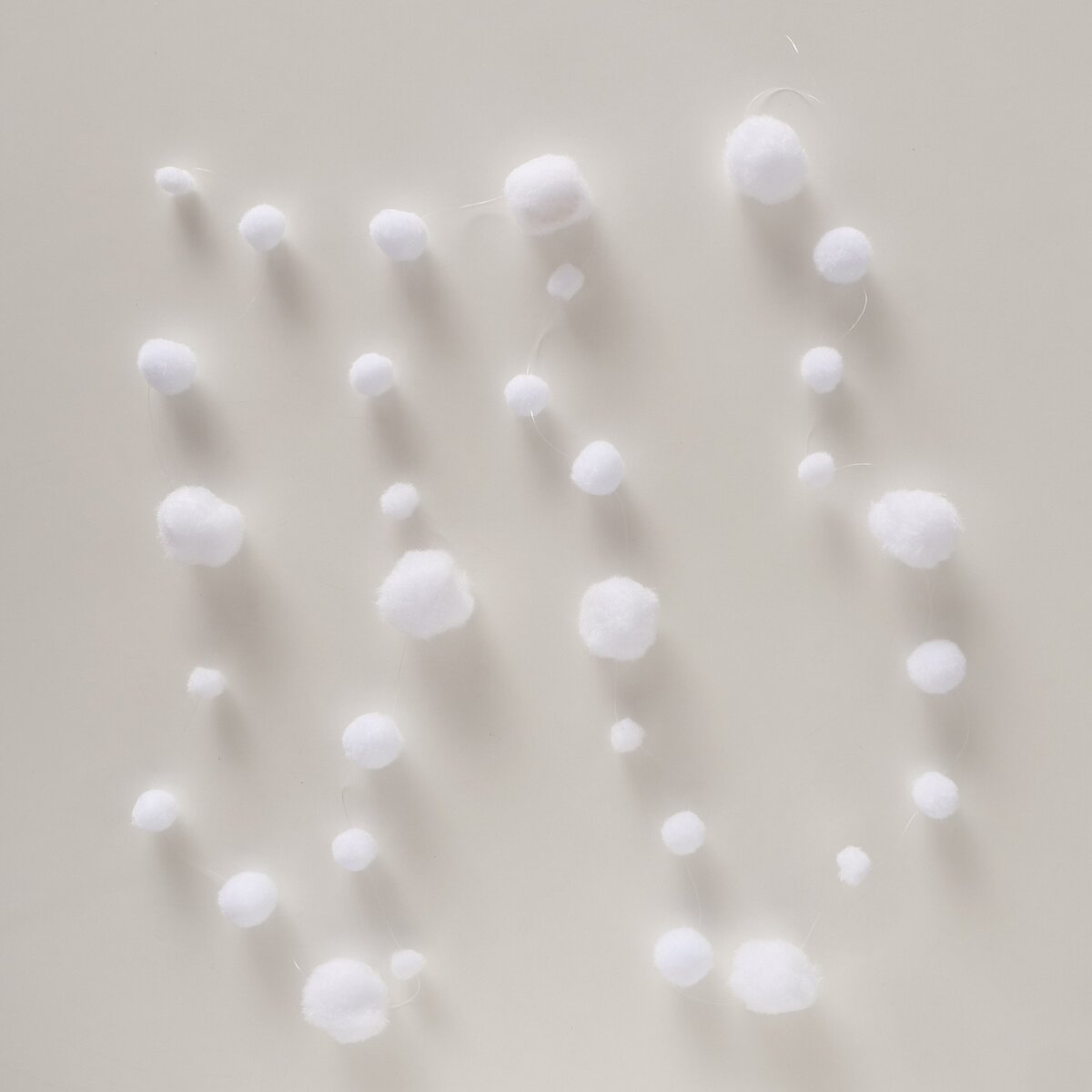 Girlande Snowfall - L 4,00 cm, H 200,00 cm, Polyester, weiss