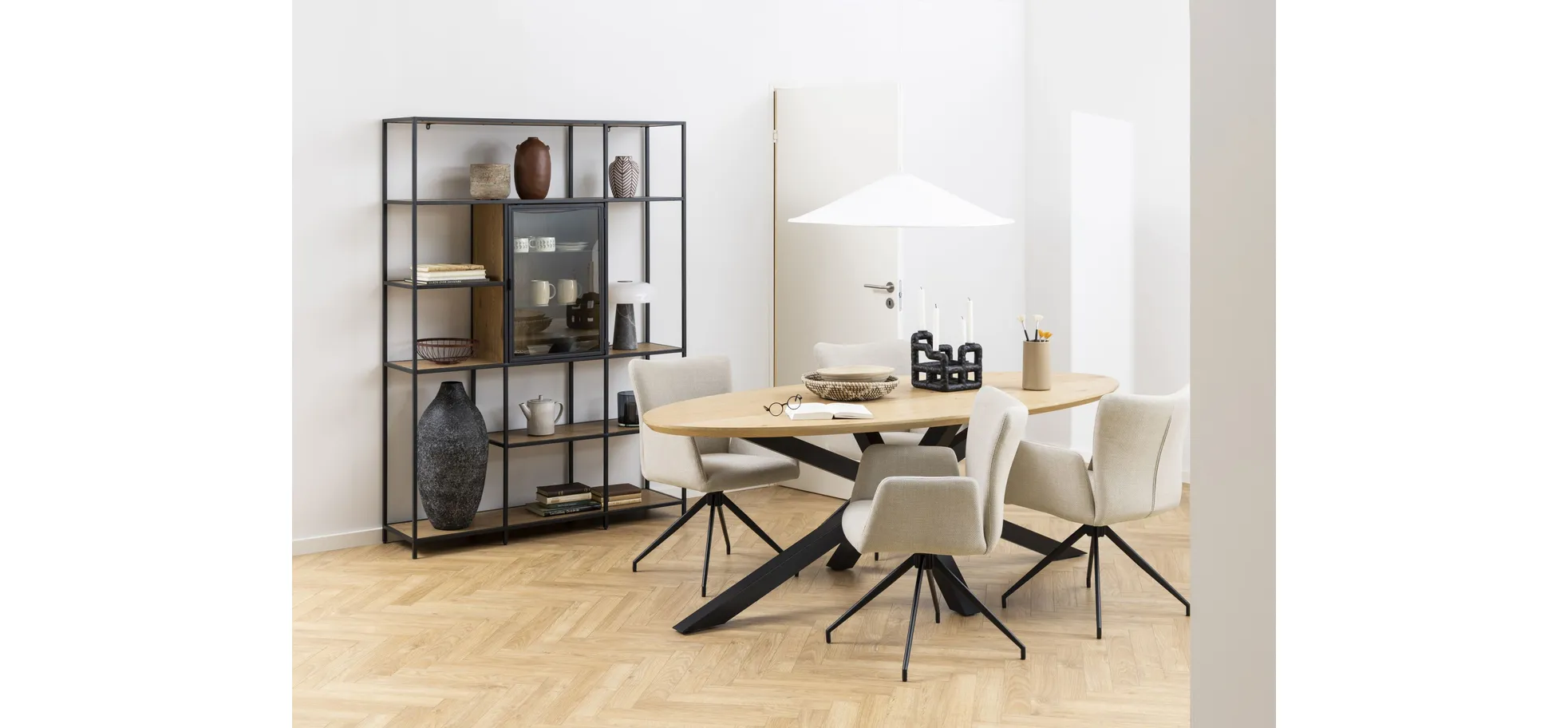 Vierfußstuhl mit Armlehne - Ayla