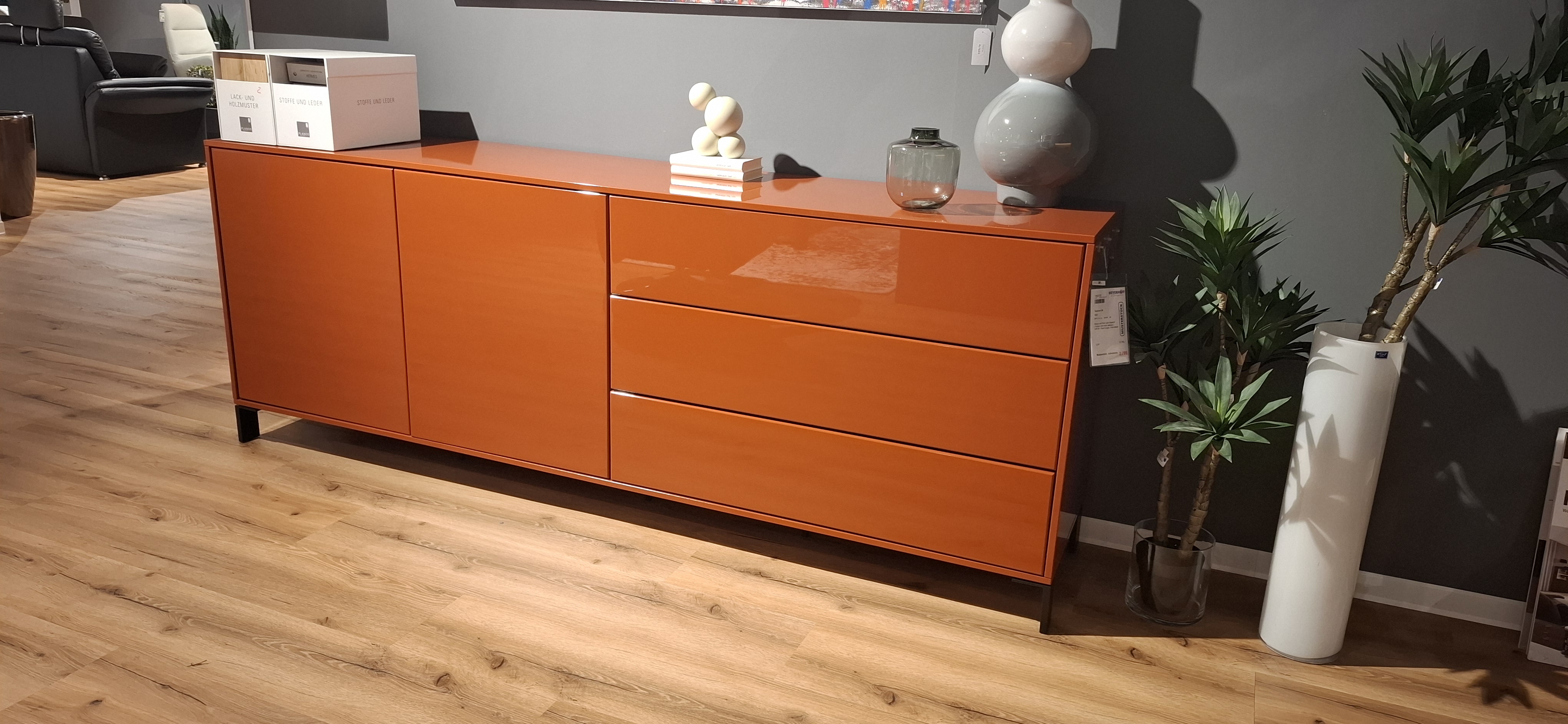 Sideboard 2R - FACE