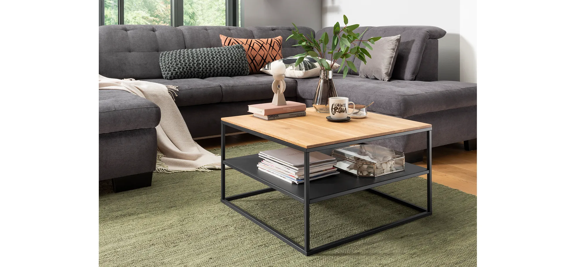 Couchtisch, Eisengestell, 70 x 70 cm - Couchtische