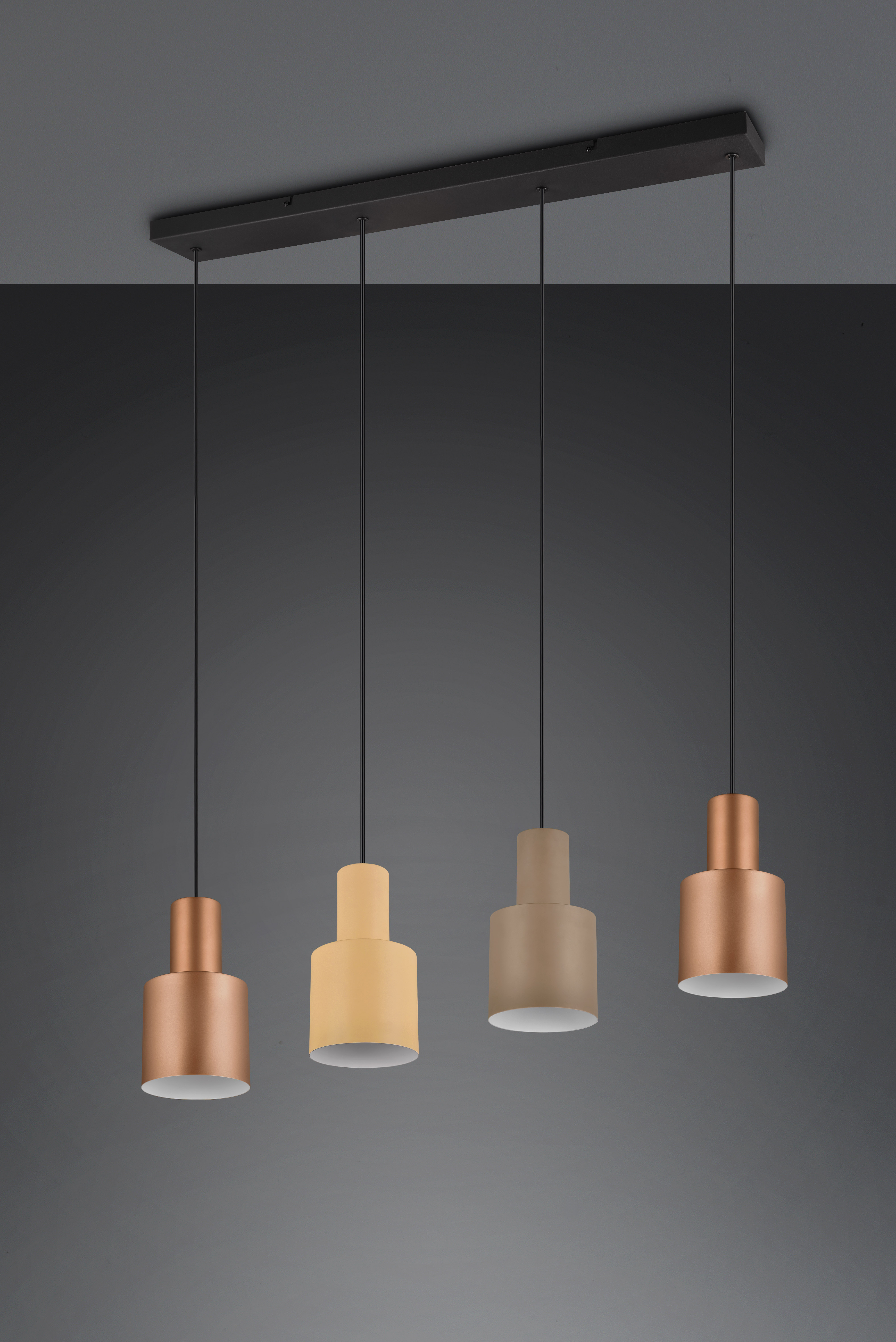 Pendelleuchte AGUDO - 4 Leuchtenschirme in Metall-Finish