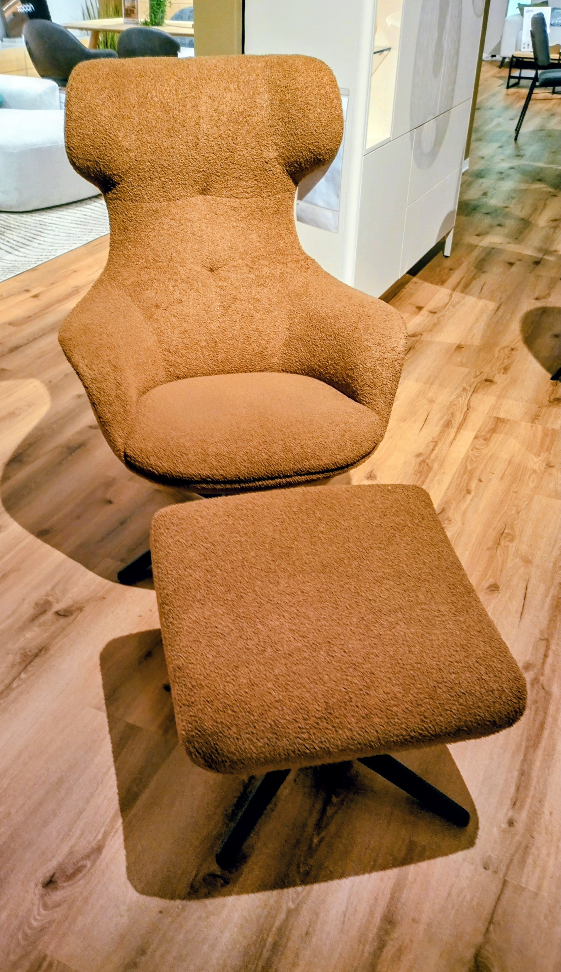 Sessel mit Hocker, gold - Noora - Xooon