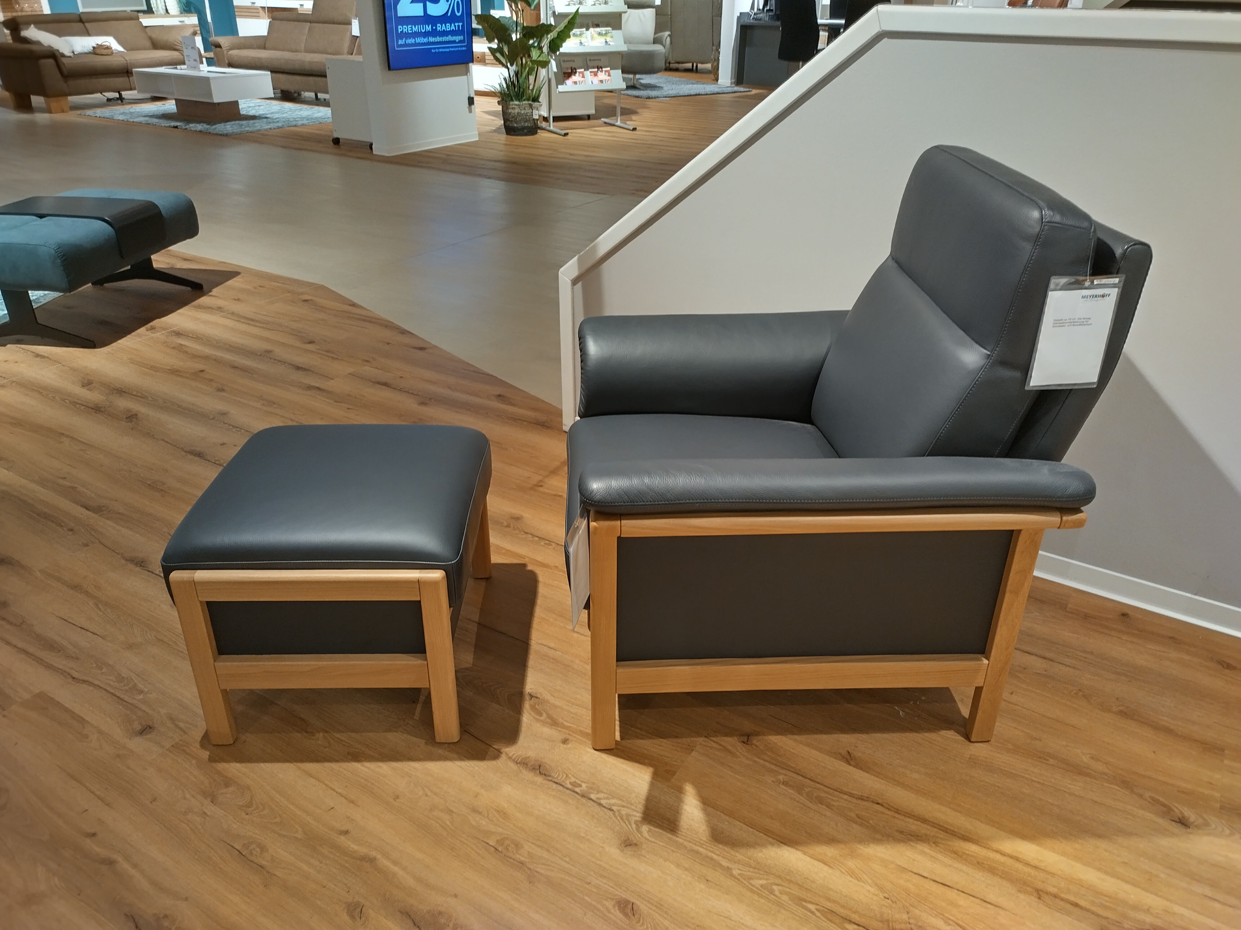 Hochlehnsessel mit Hocker, pacific - MYKON 94