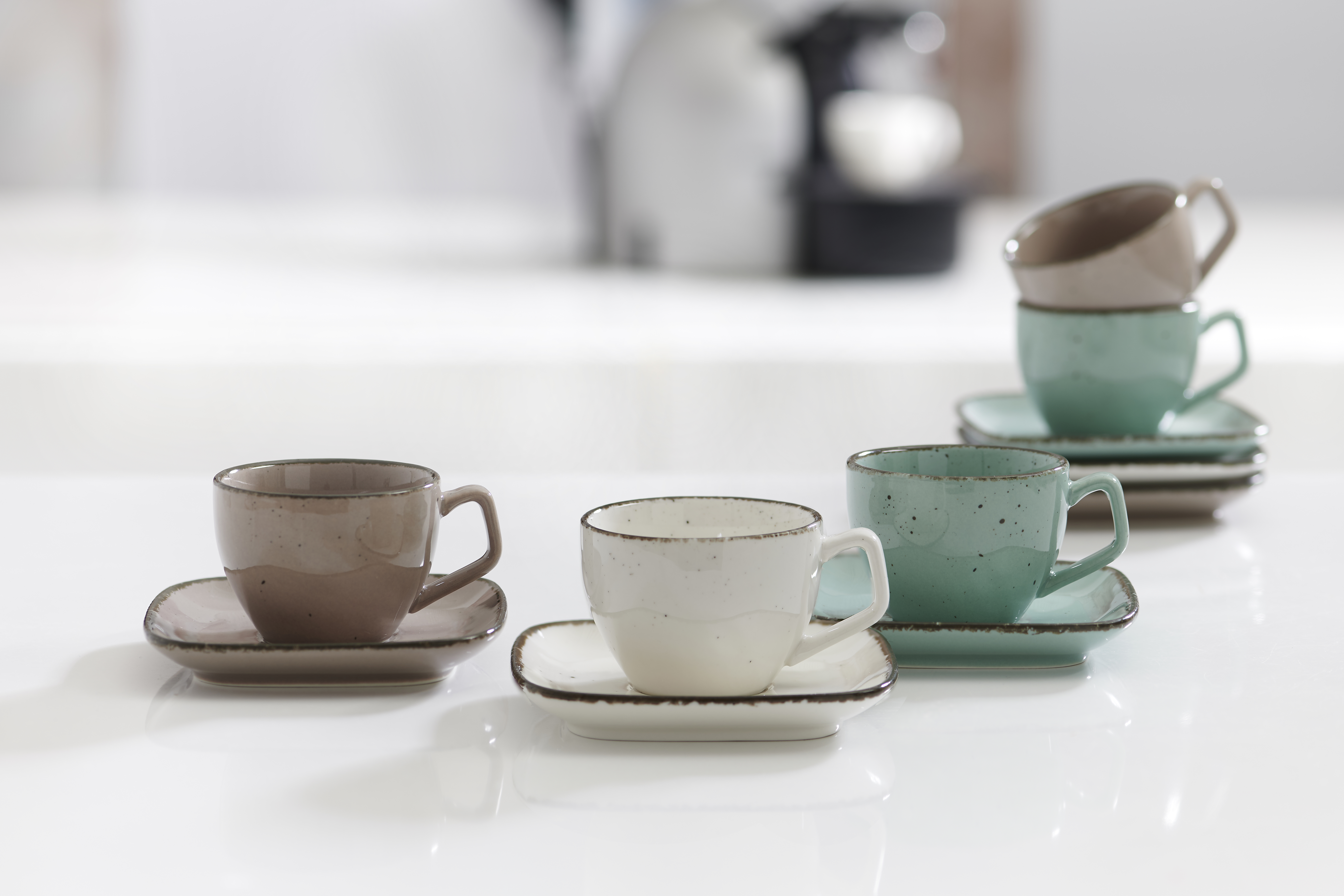 Espresso-Untertasse Casa Blau 10 x 10 cm - Porzellan, spülmaschinenfest, quadratisch, blau Espresso-Untertasse Casa Blau 10 x 10 cm - Porzellan, spülmaschinenfest, quadratisch, blau