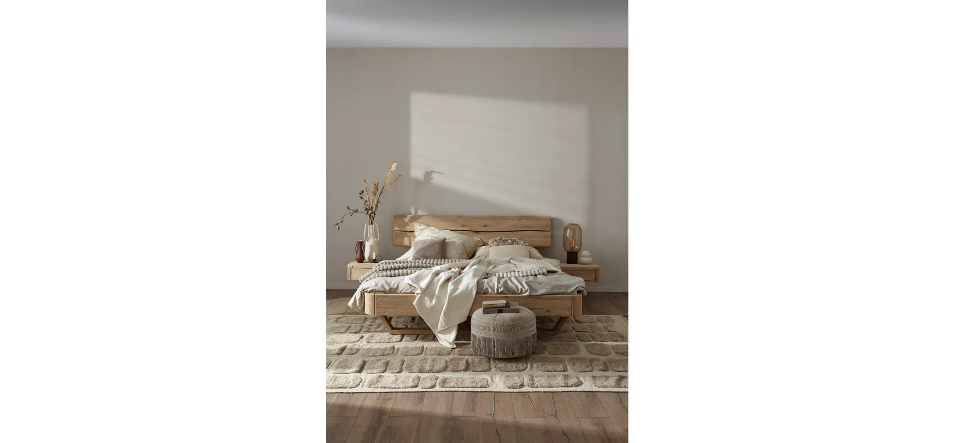 Bettgestell 1660 - Liegefläche ca. 180x200 cm, Wildeiche bianco, sandgestrahlt