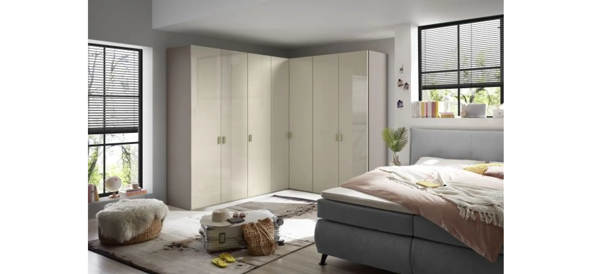 Boxspringbett HAROA- Liegefläche ca. 180x200 cm, Stoff, Hellgrau, TFK H4/TFK H4