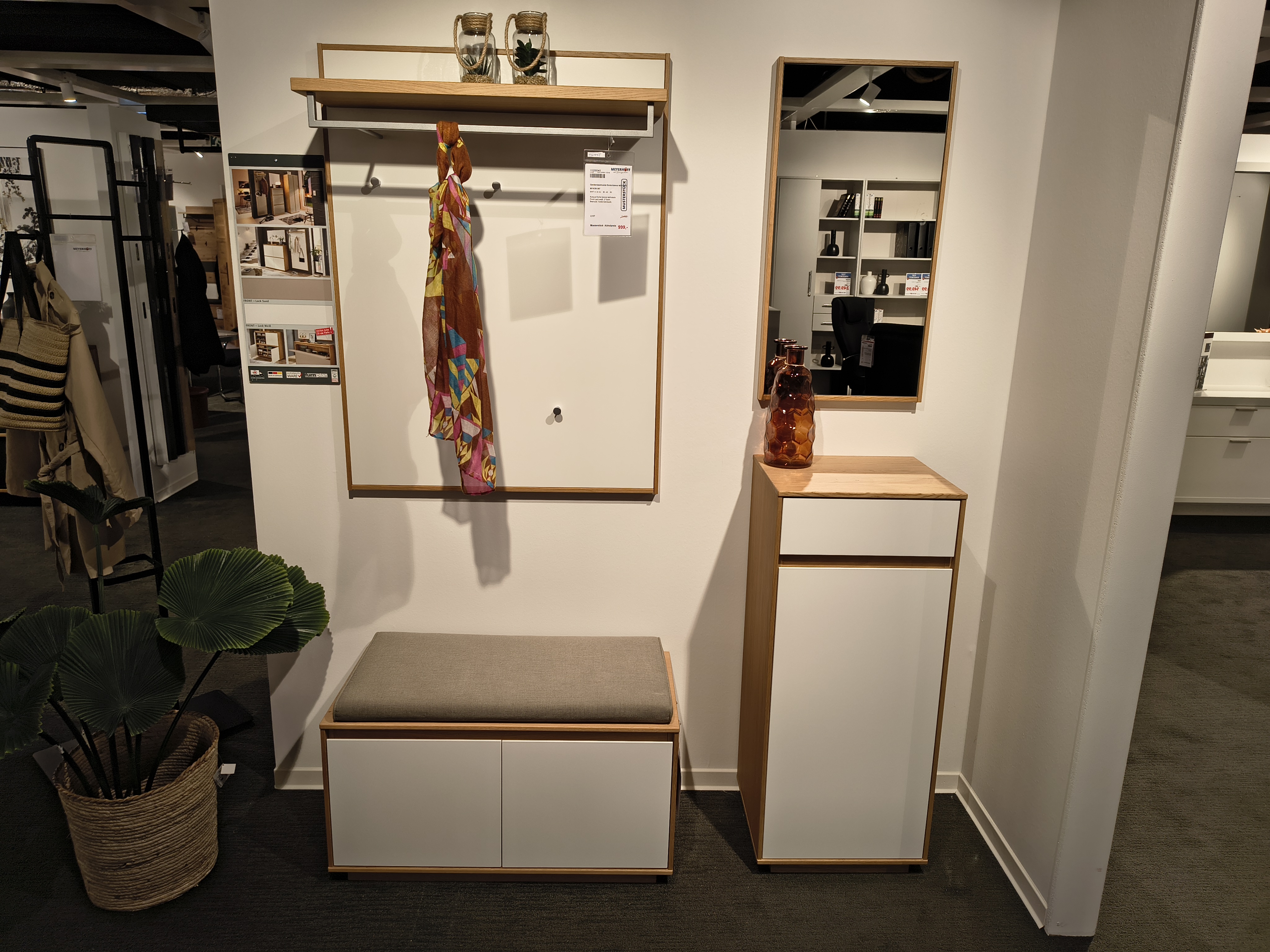 Garderobenkombi Eiche bianco teilmassiv - MYKON 597