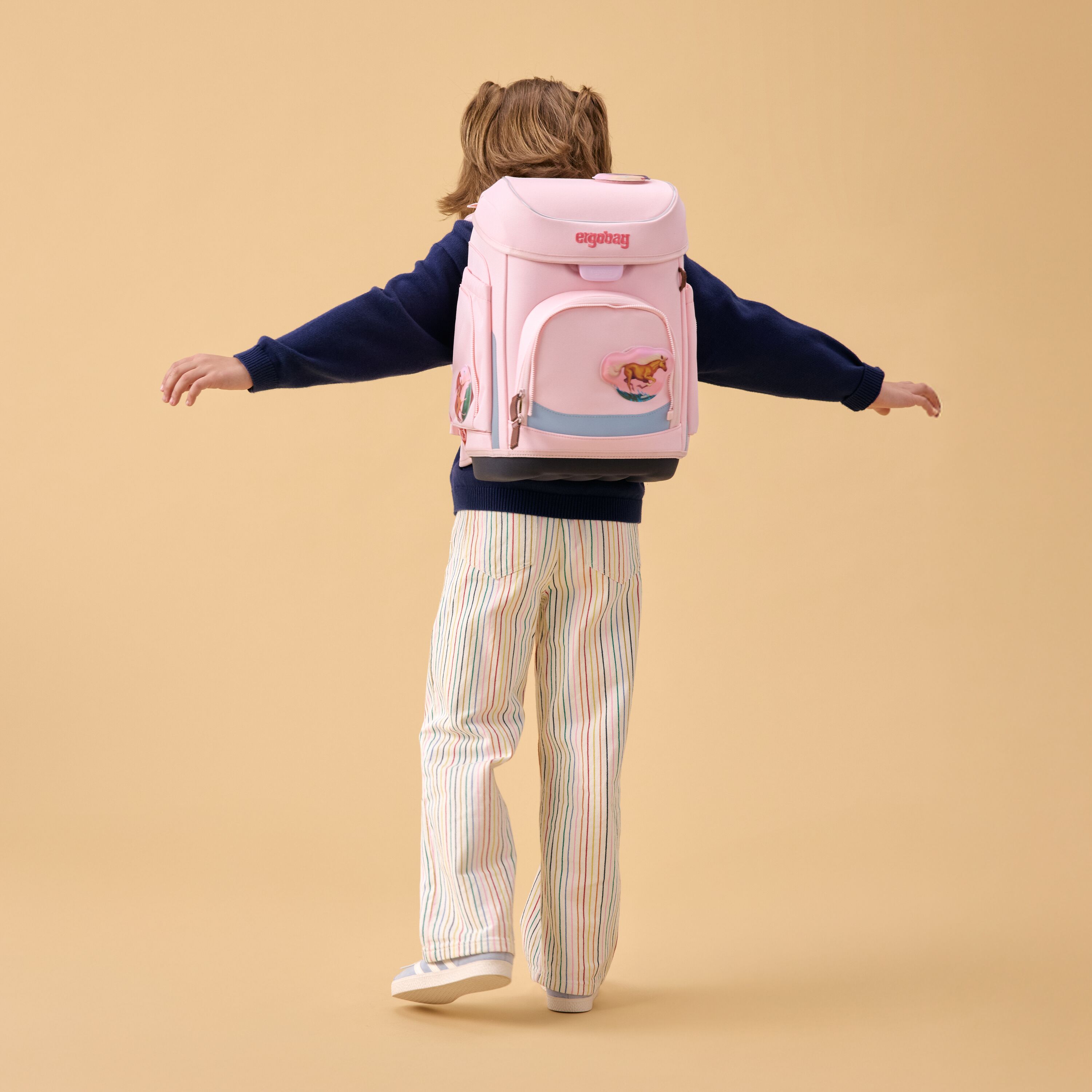 ergobag cubo Schulranzenset UnzähmBär - cubo (2026)