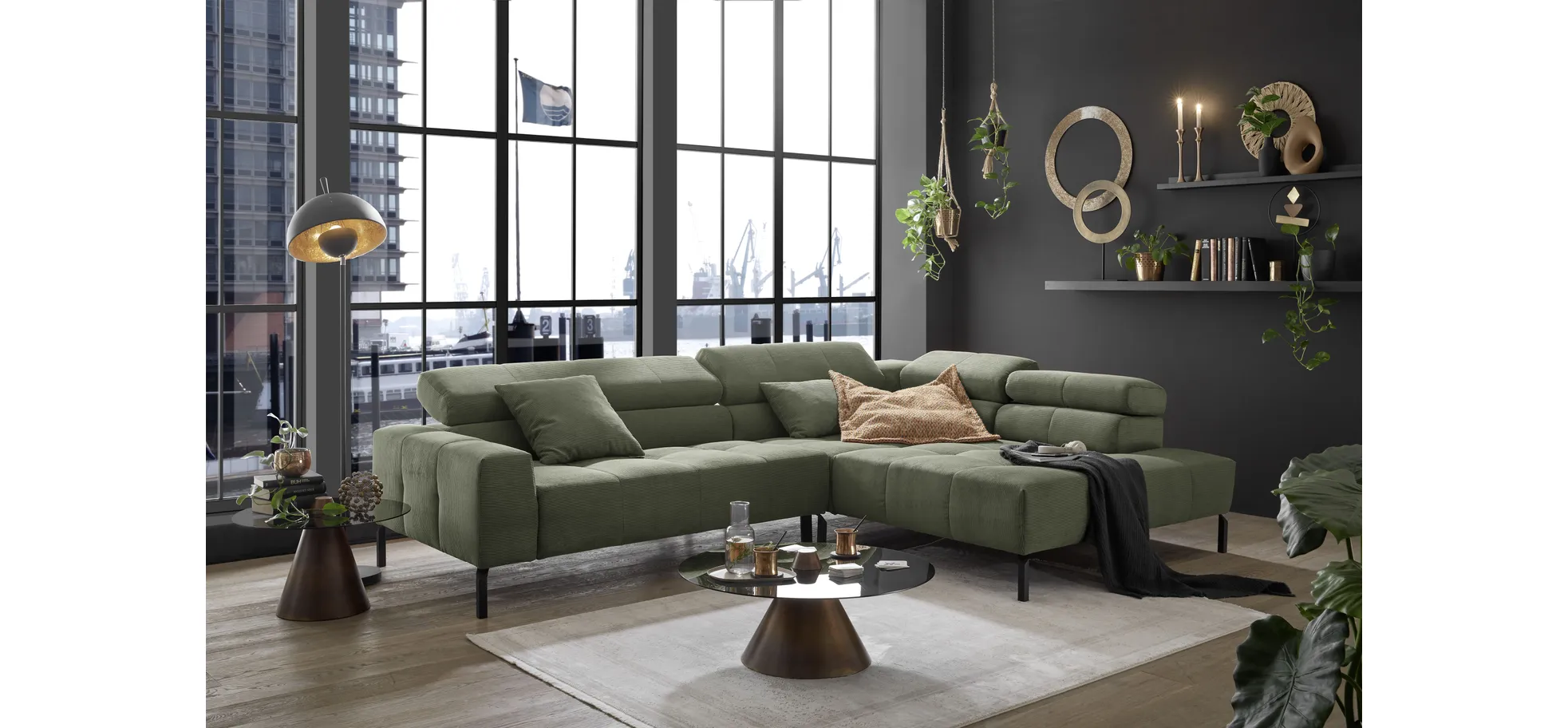  Ecksofa COLLEEN - 2-Sitzer mit Ecke rechts, Sitzvorzug motorisch, Feincord, Olive