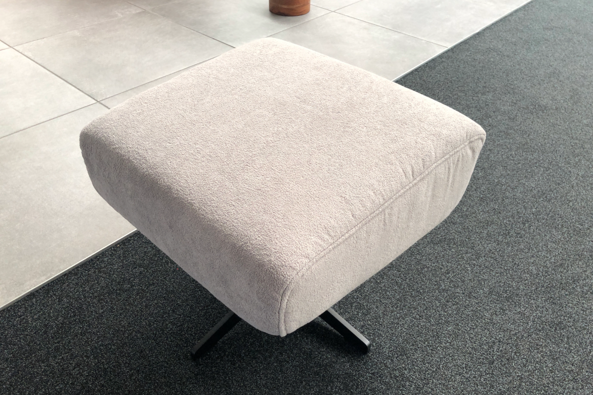 Sessel mit Hocker, Stoff hellgrau - Eila