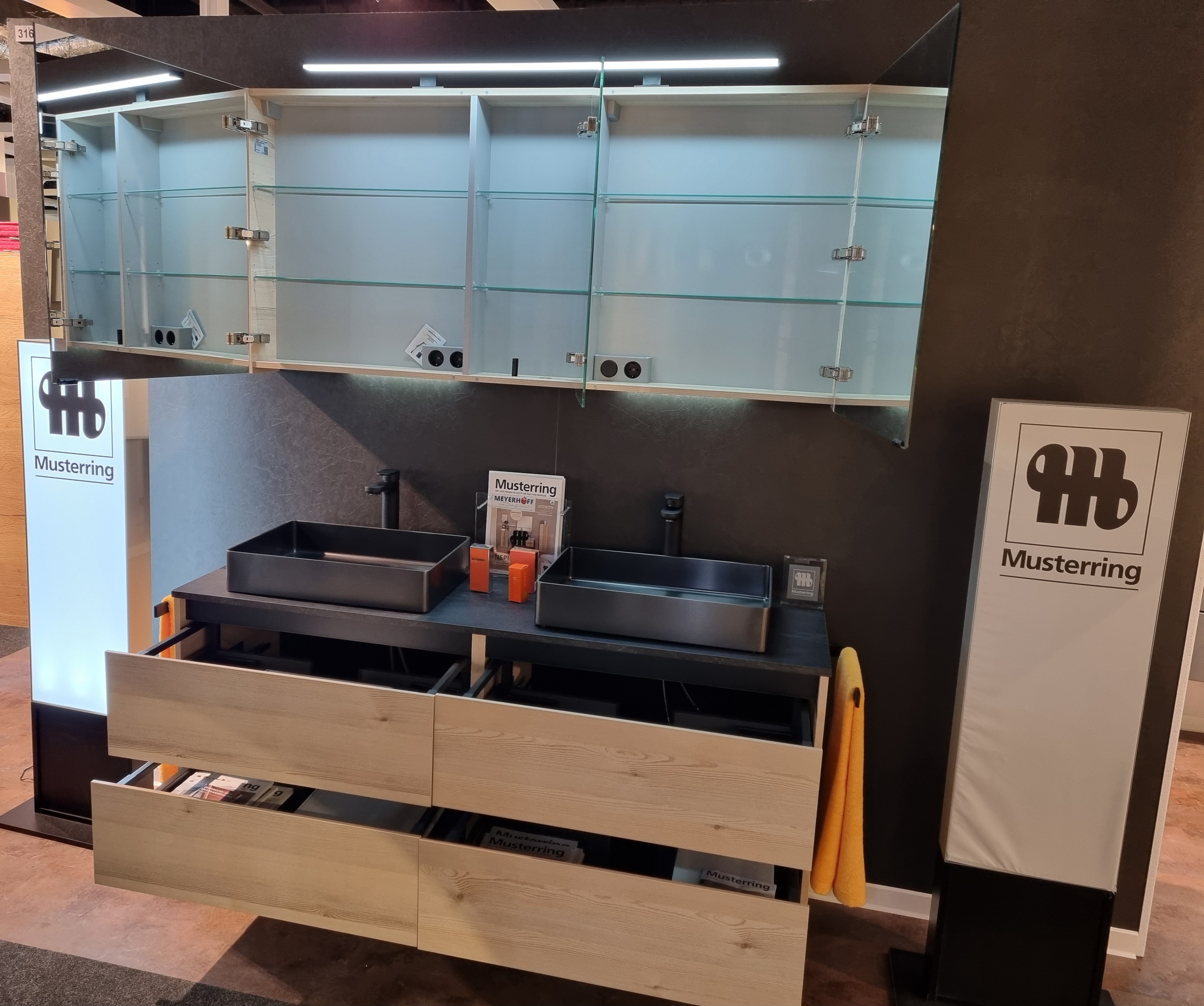 Badblock, wandhängend, Pinie Nachbildung - Revento Line