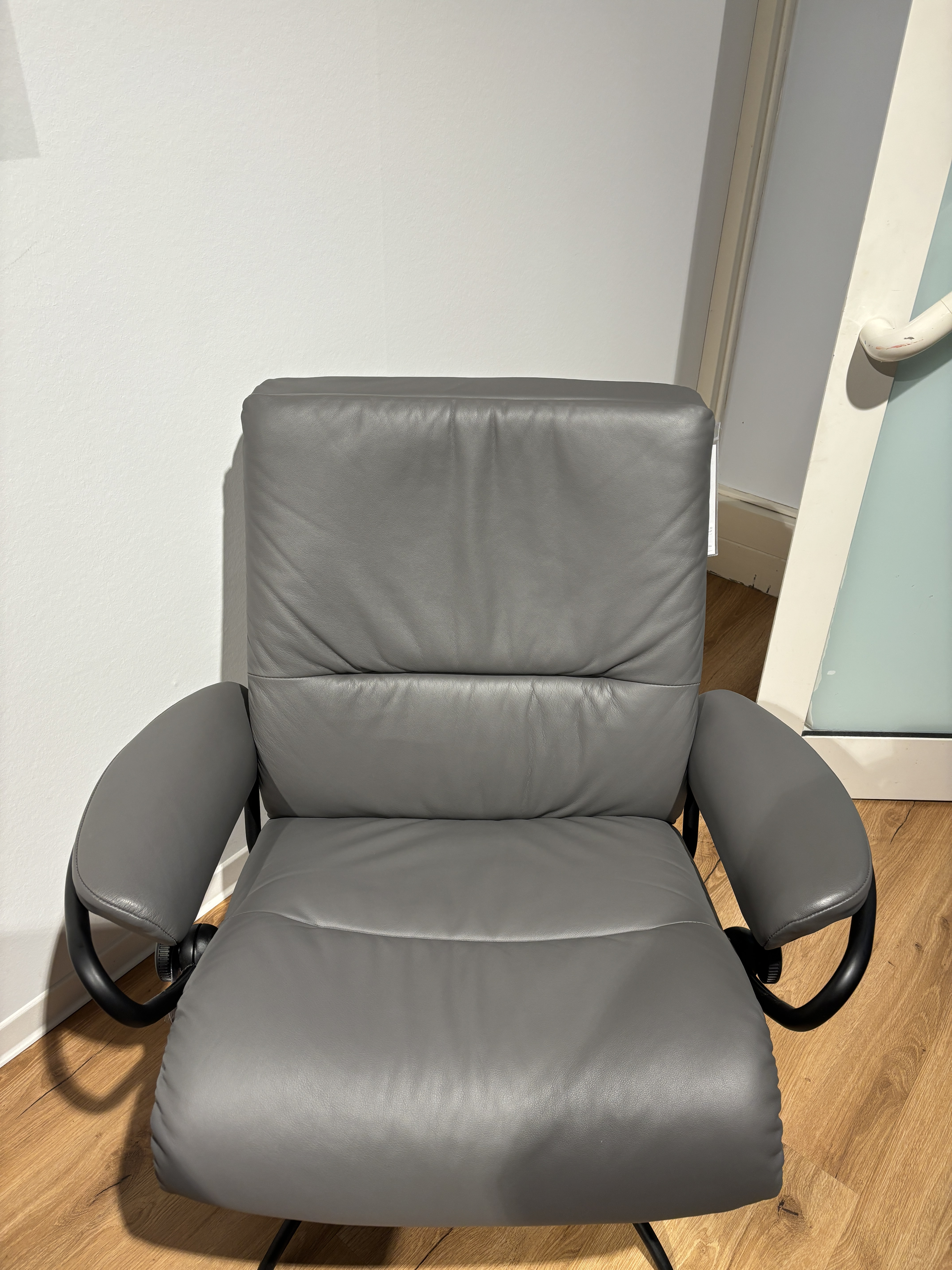 Sessel, Leder metal grey, Gestell schwarz - Tokyo
