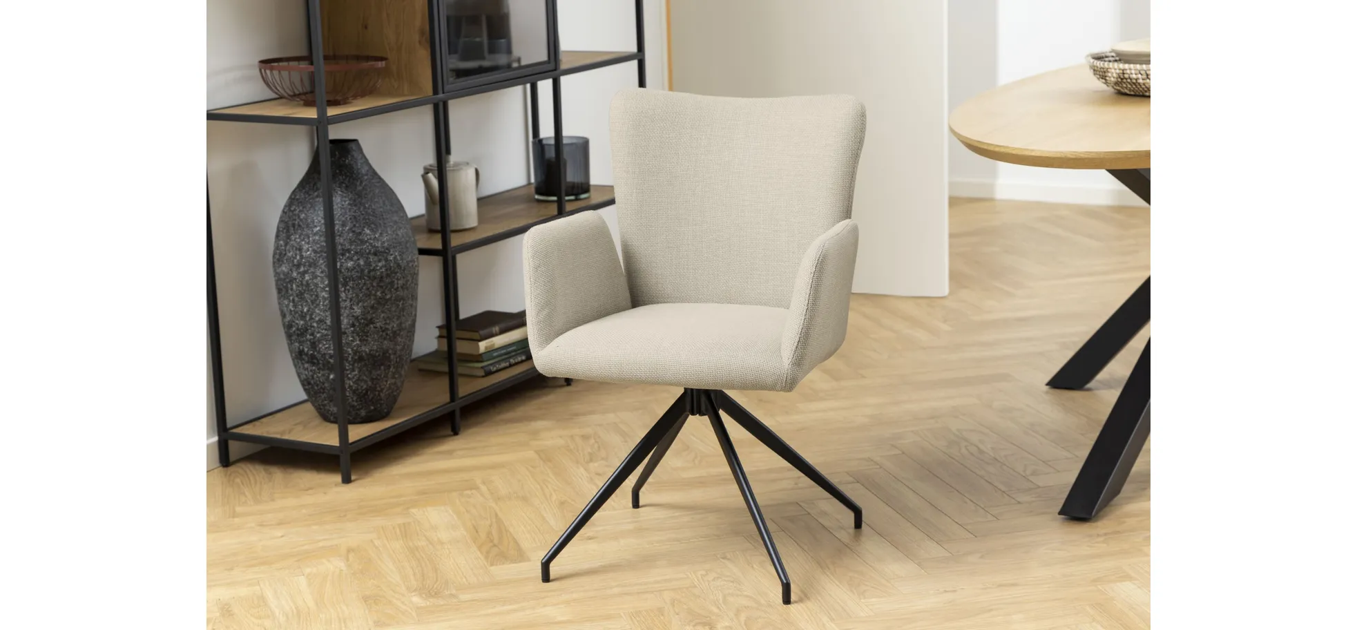 Vierfußstuhl mit Armlehne - Ayla