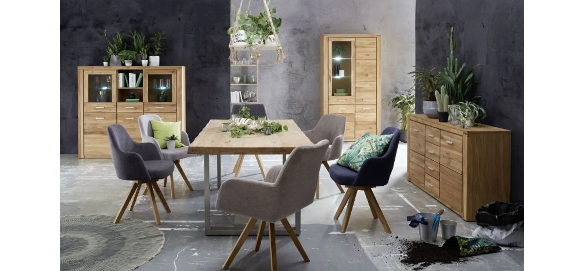 Vitrine, Eiche, 3 Holztüren, 1 Glastür - ELLINGEN