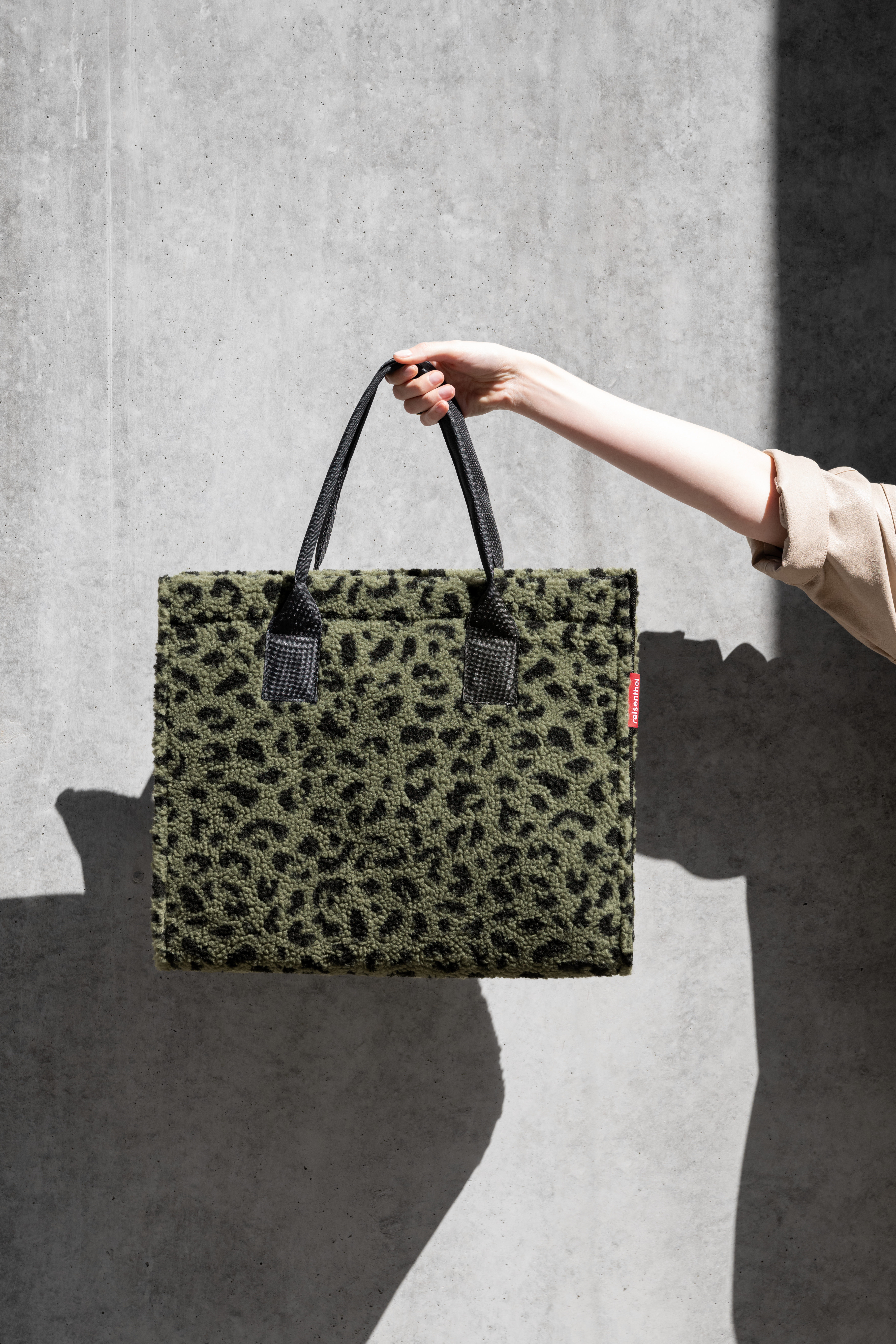 reisenthel, daily shopper - teddy leo olive