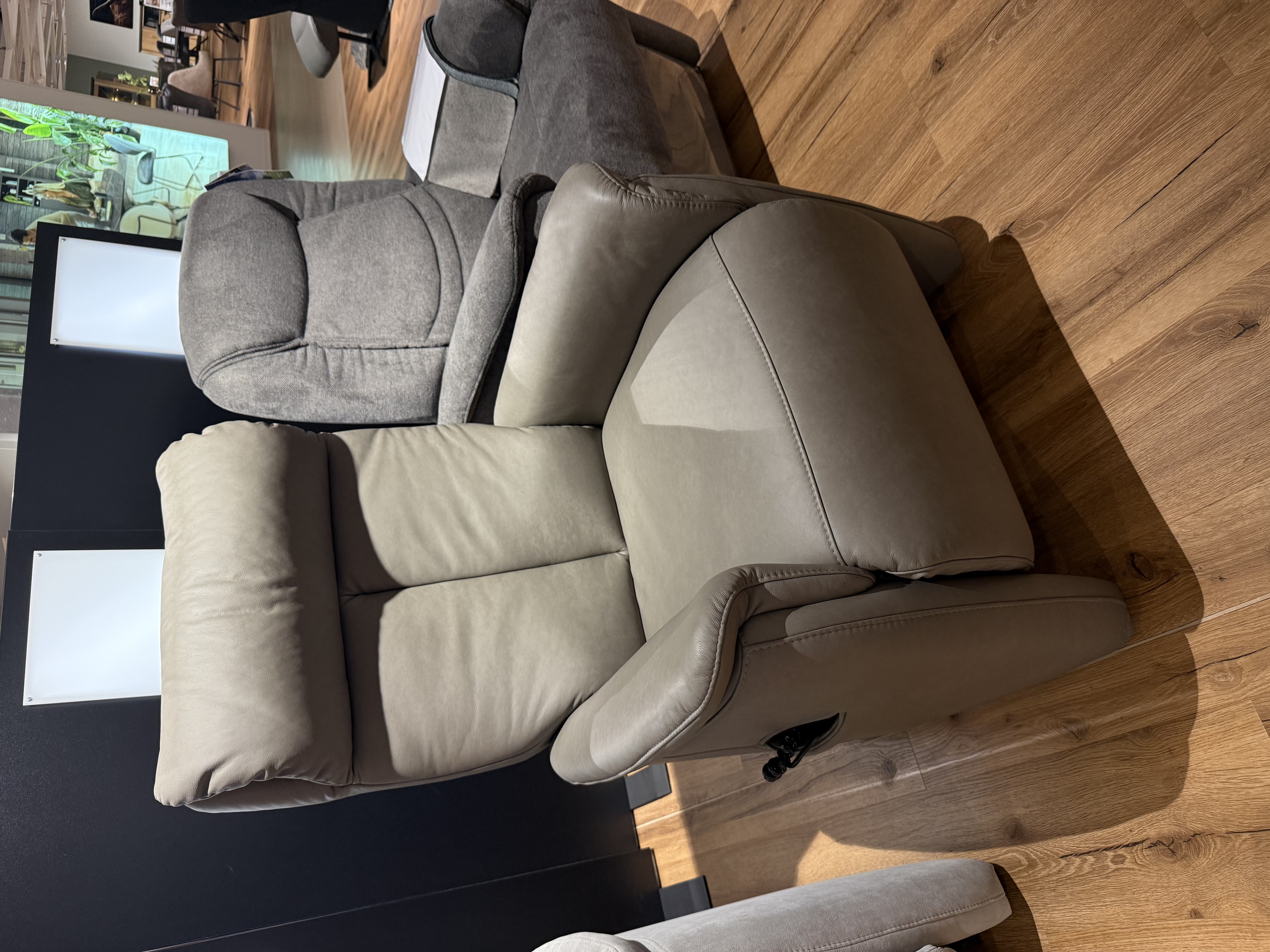 TV-Sessel mit Herz-Waage - EM Gotha