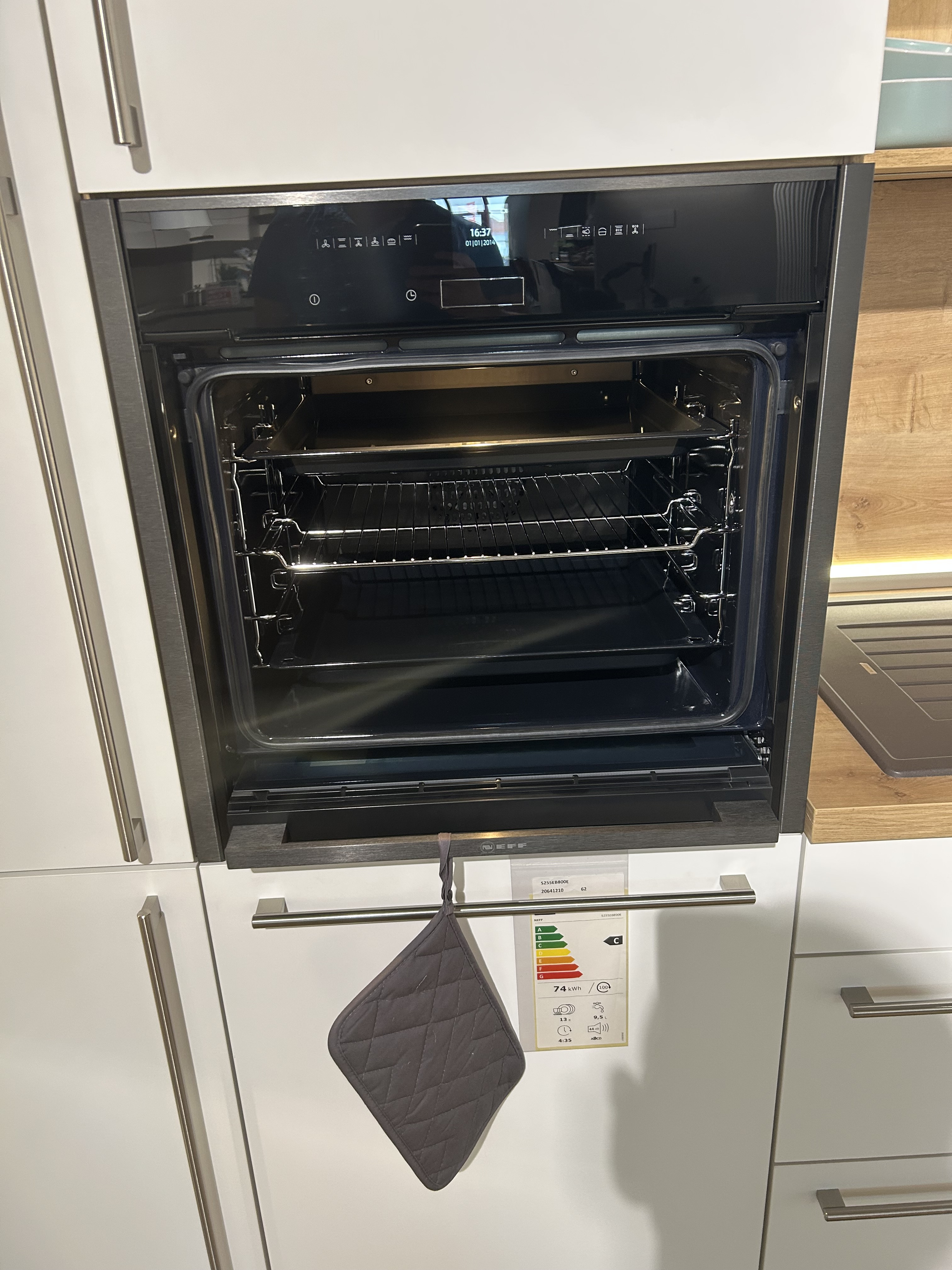 Musterküche 4117 - Premium, Made in Germany