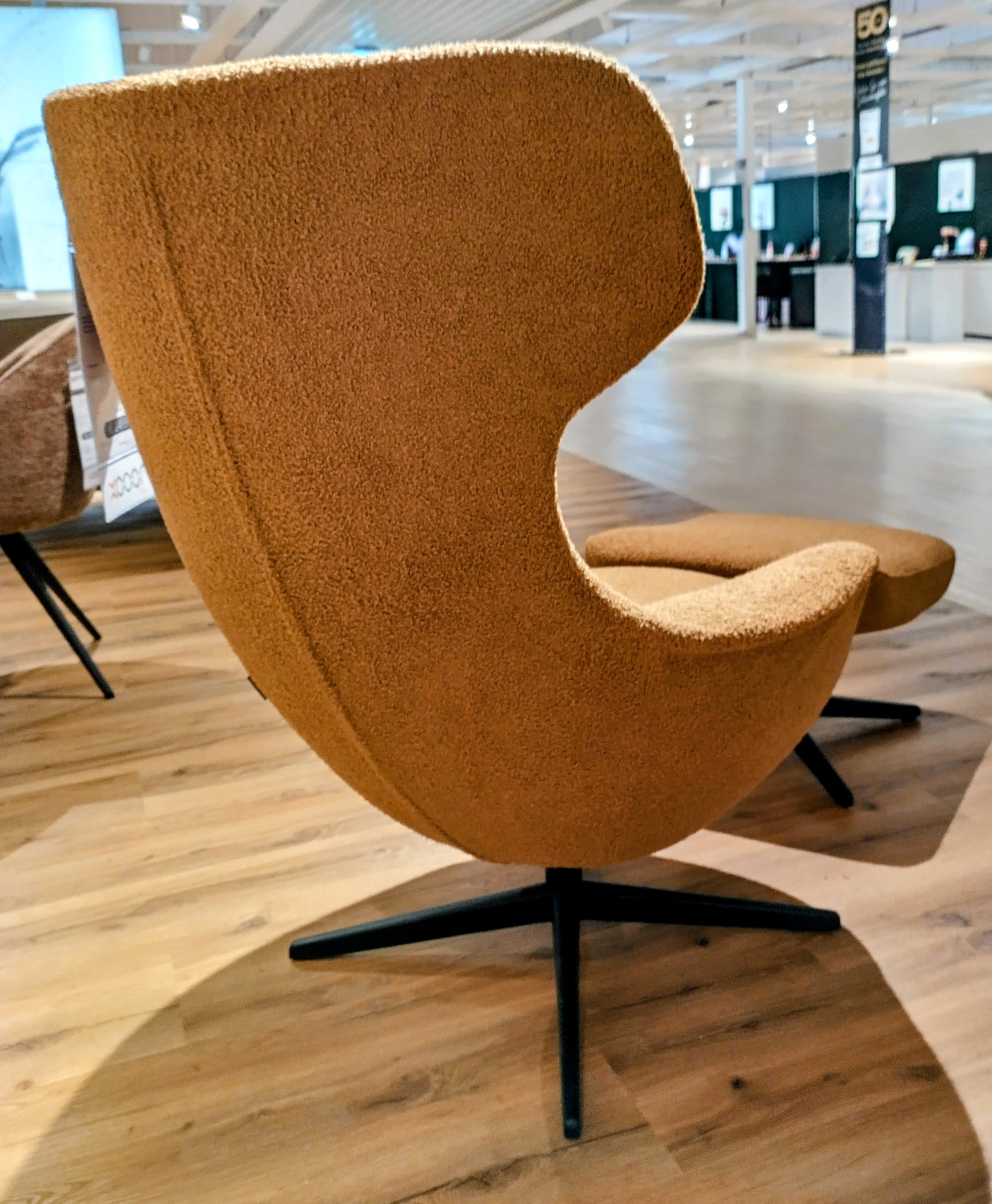Sessel mit Hocker, gold - Noora - Xooon
