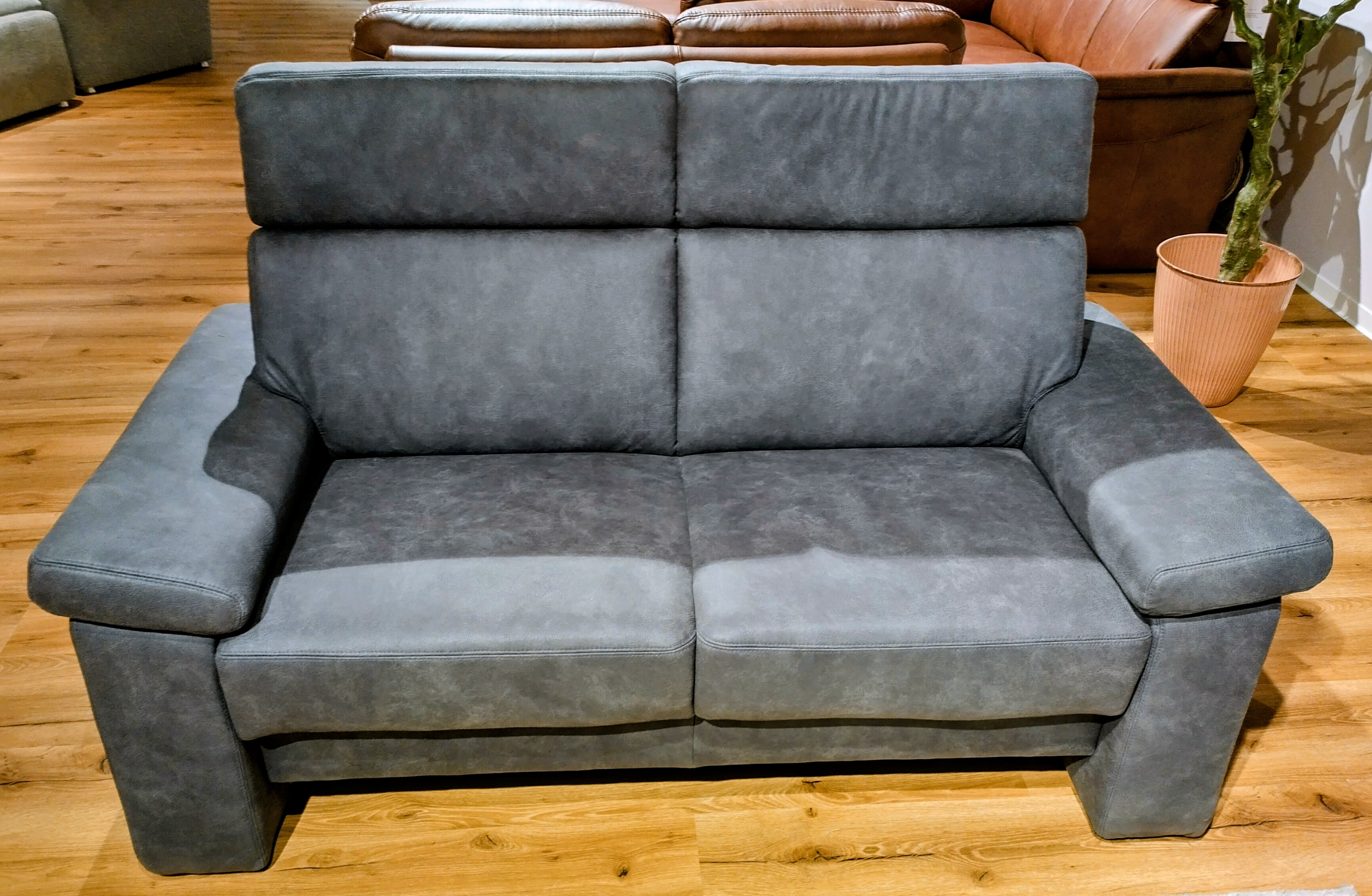 Polstergarnitur, Stoff schiefer, Holzfüße  - Havanna