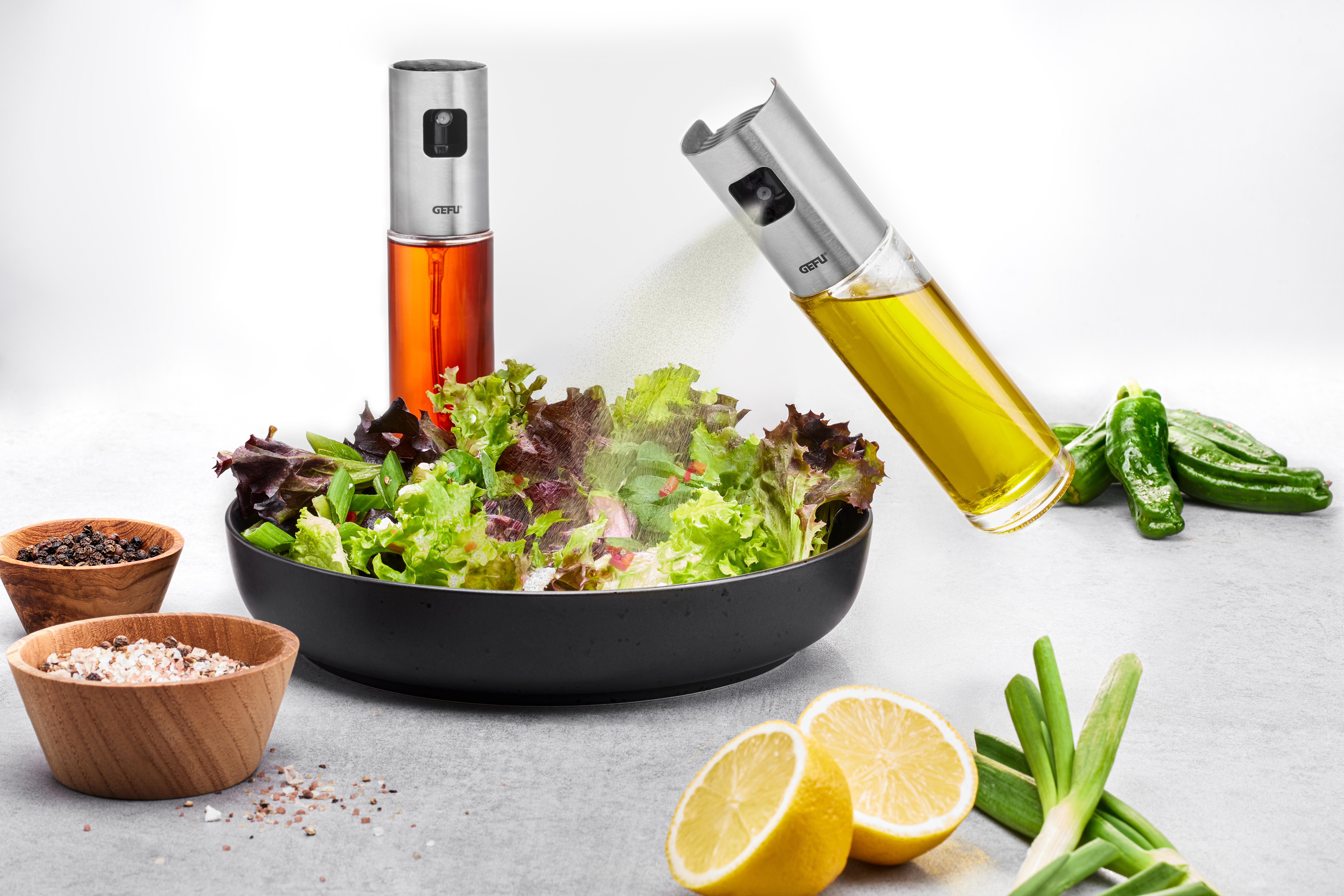 Salatschleuder ROTARE mit Essig- und Öl Sprüher - ROTARE + NEVA