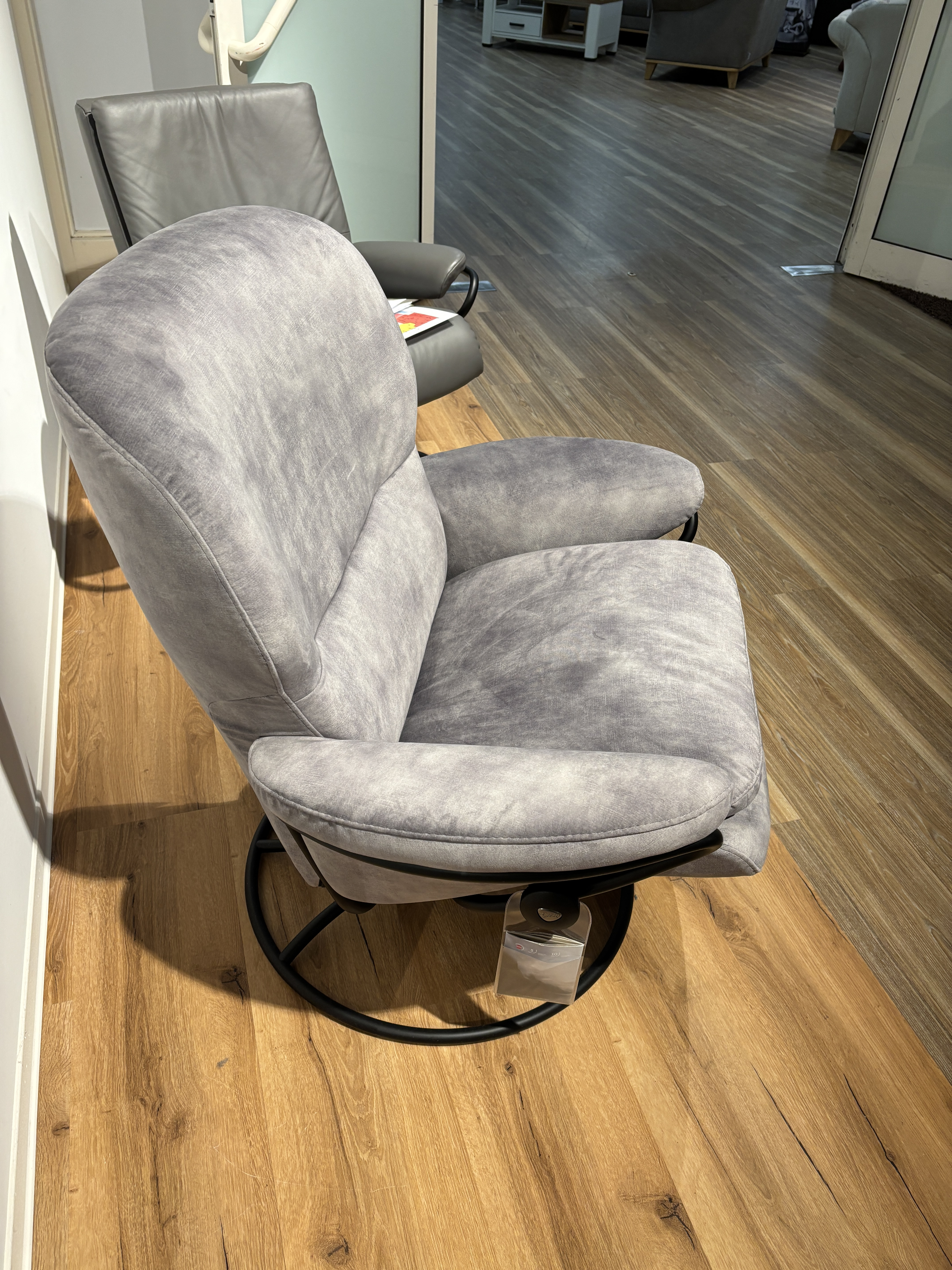Sessel, Bezug light grey, Gestell schwarz - Rome