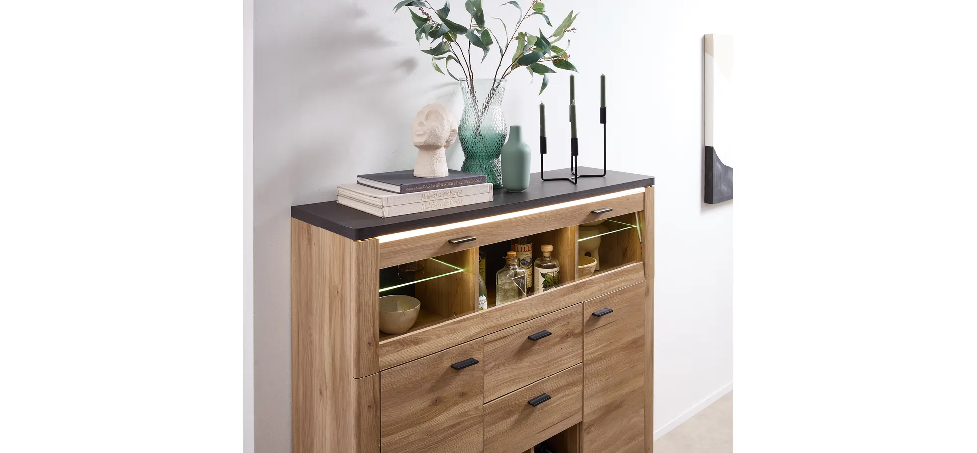 Highboard - mit Beleuchtung, B ca. 128 cm, Eiche Nachbildung, Eiche dunkel Nachbildung Highboard - mit Beleuchtung, B ca. 128 cm, Eiche Nachbildung, Eiche dunkel Nachbildung