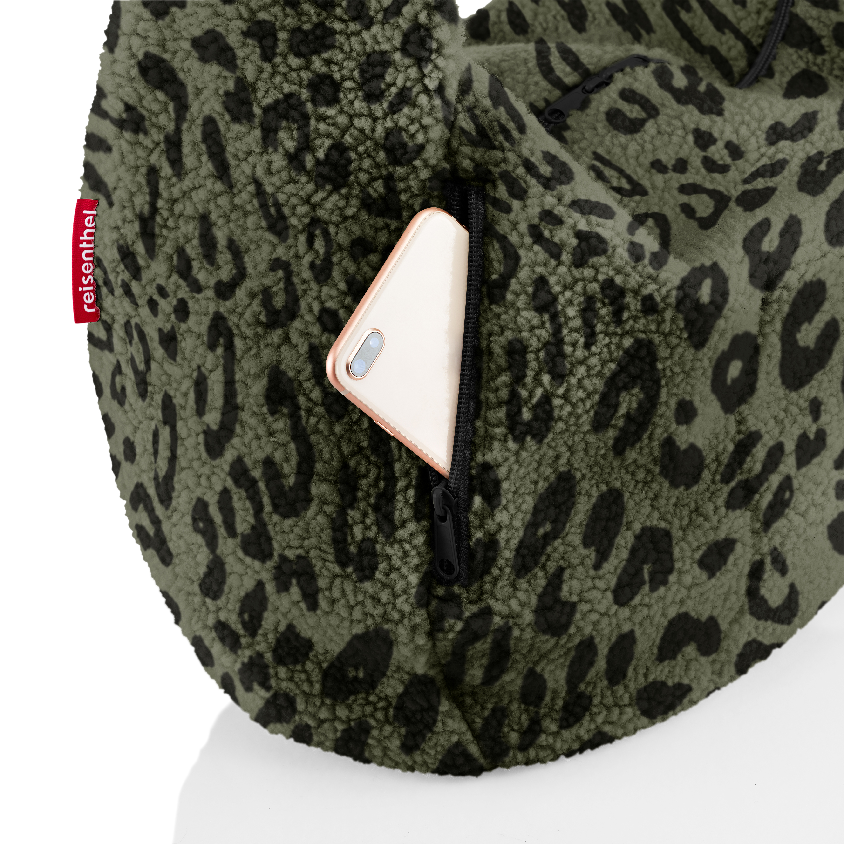 reisenthel, moonbag - teddy leo olive