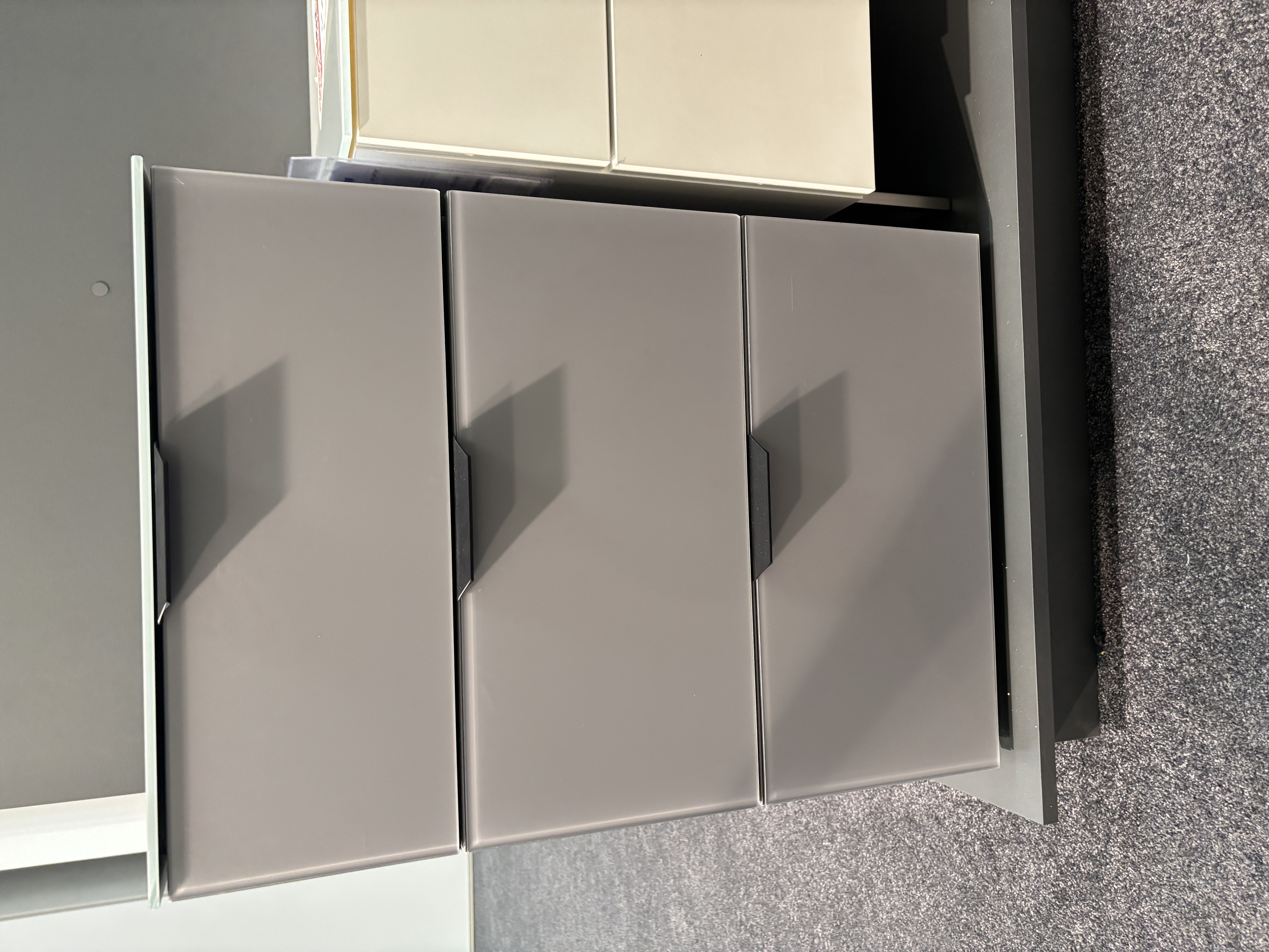 Nachttisch Typ 02, Glas dunkelgrau matt - Join-It