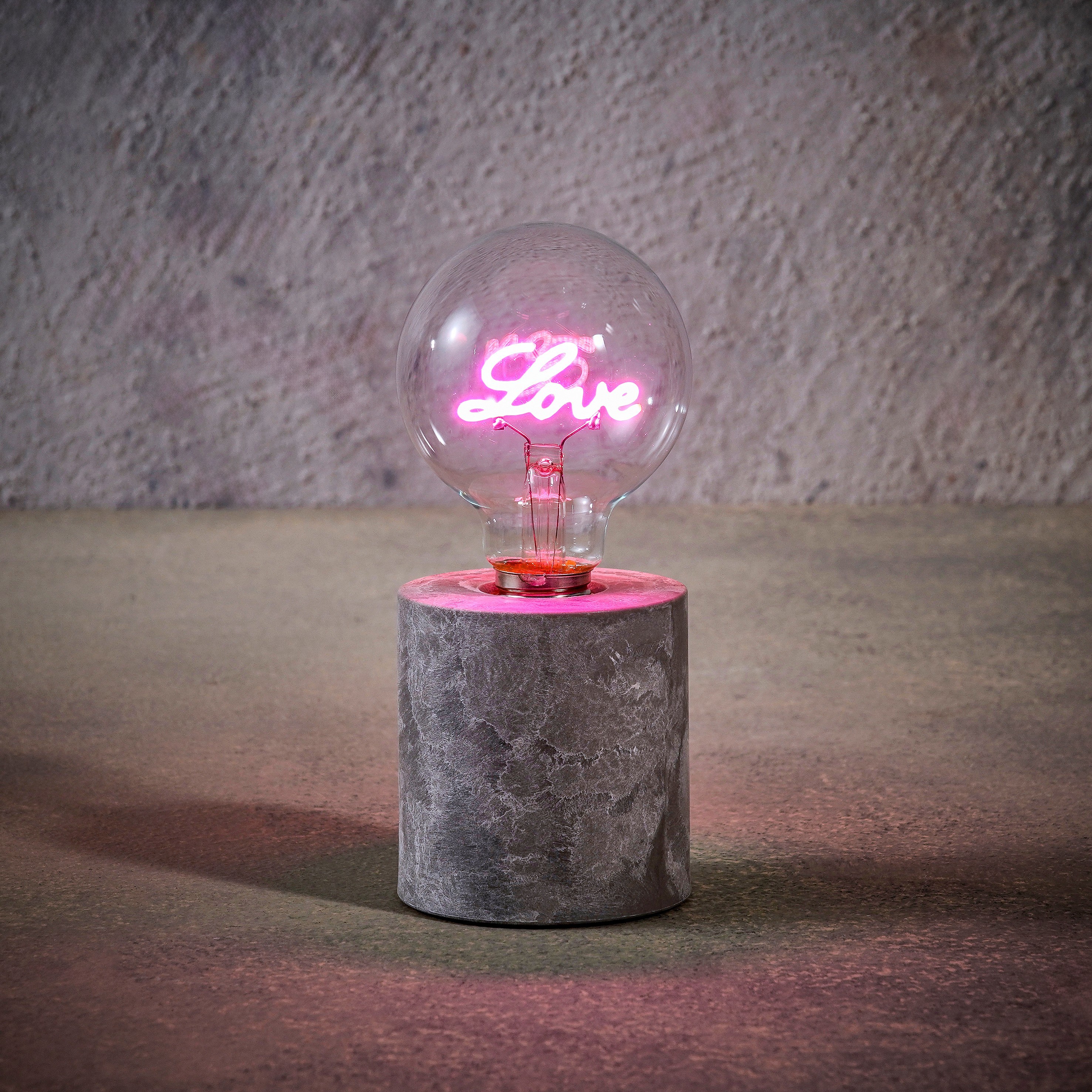 Tischlampe LOVE rosa - Batteriebetrieb und Timer - h18xd8cm