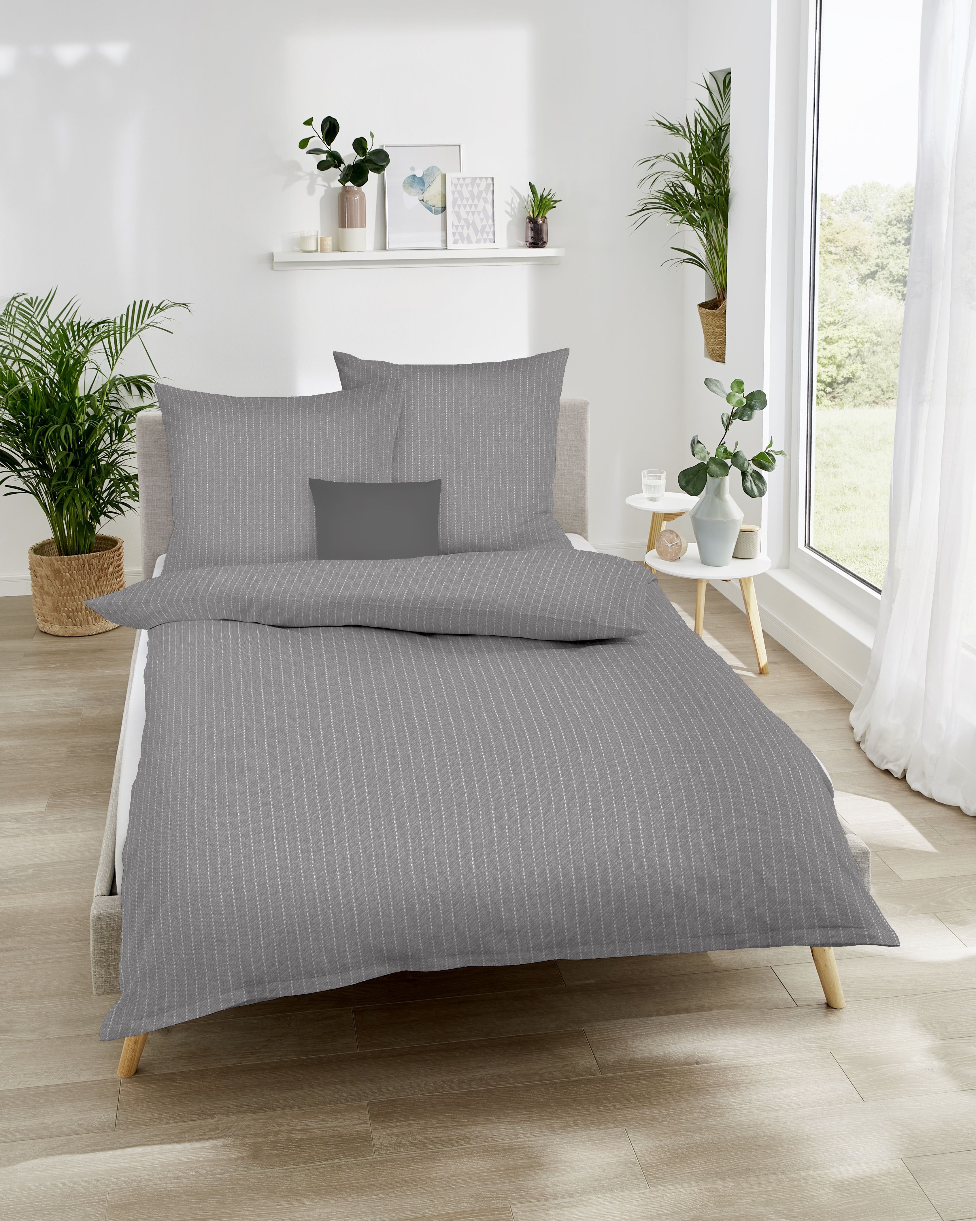 Edelflanell Bettwäsche Mood, 100 % Baumwolle - 155x220cm, anthrazit/Streifen