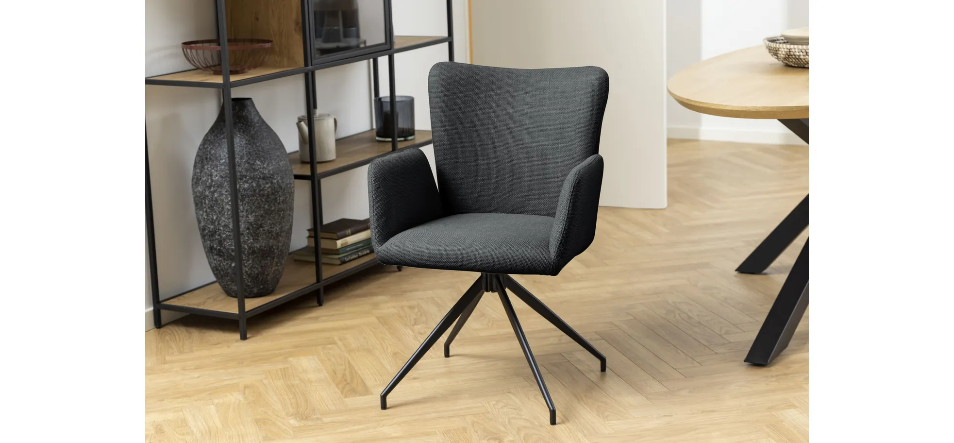 Vierfußstuhl mit Armlehne - Ayla