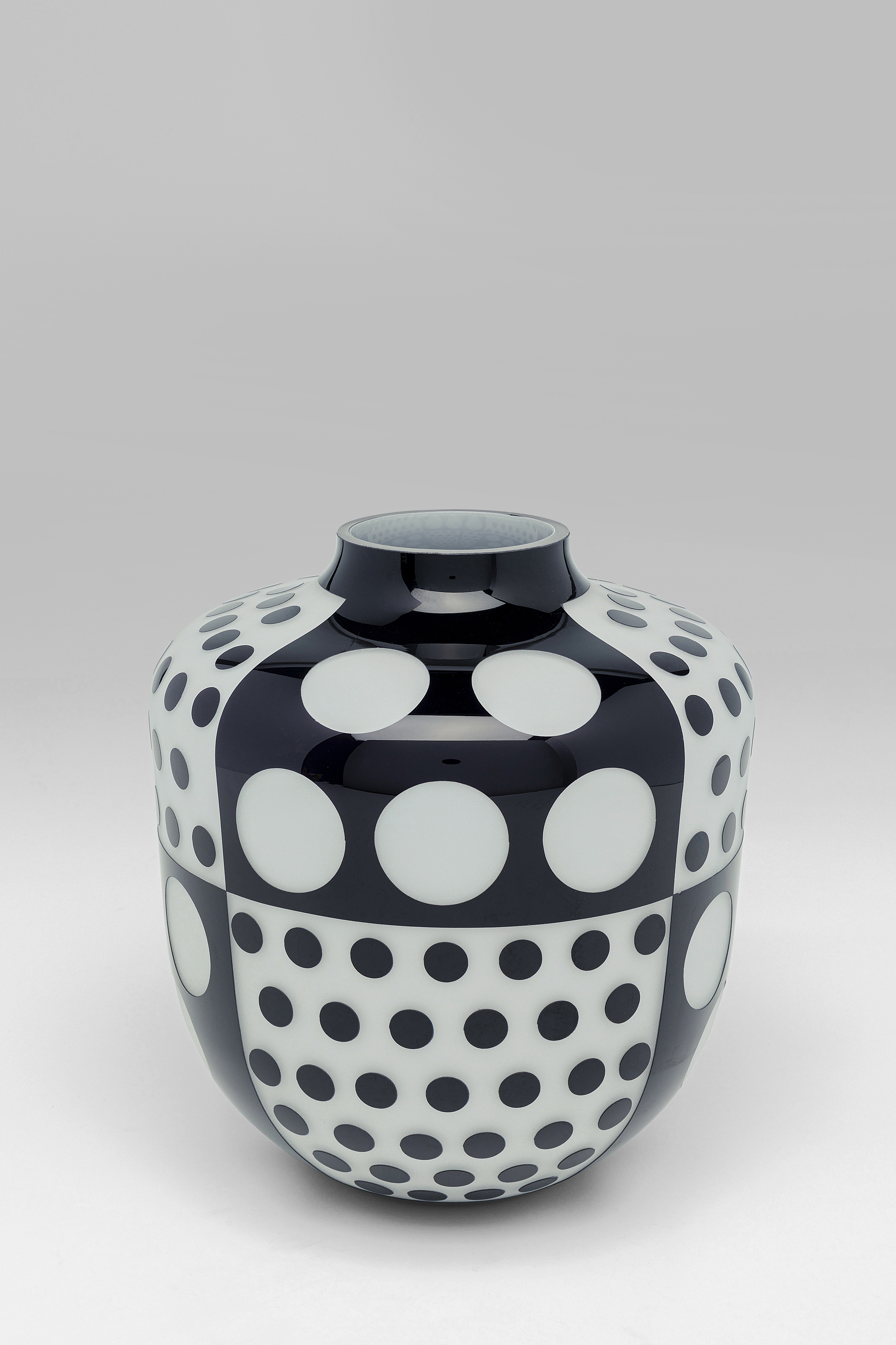 Vase Brillar Round, Glas gefärbt - Accessoires