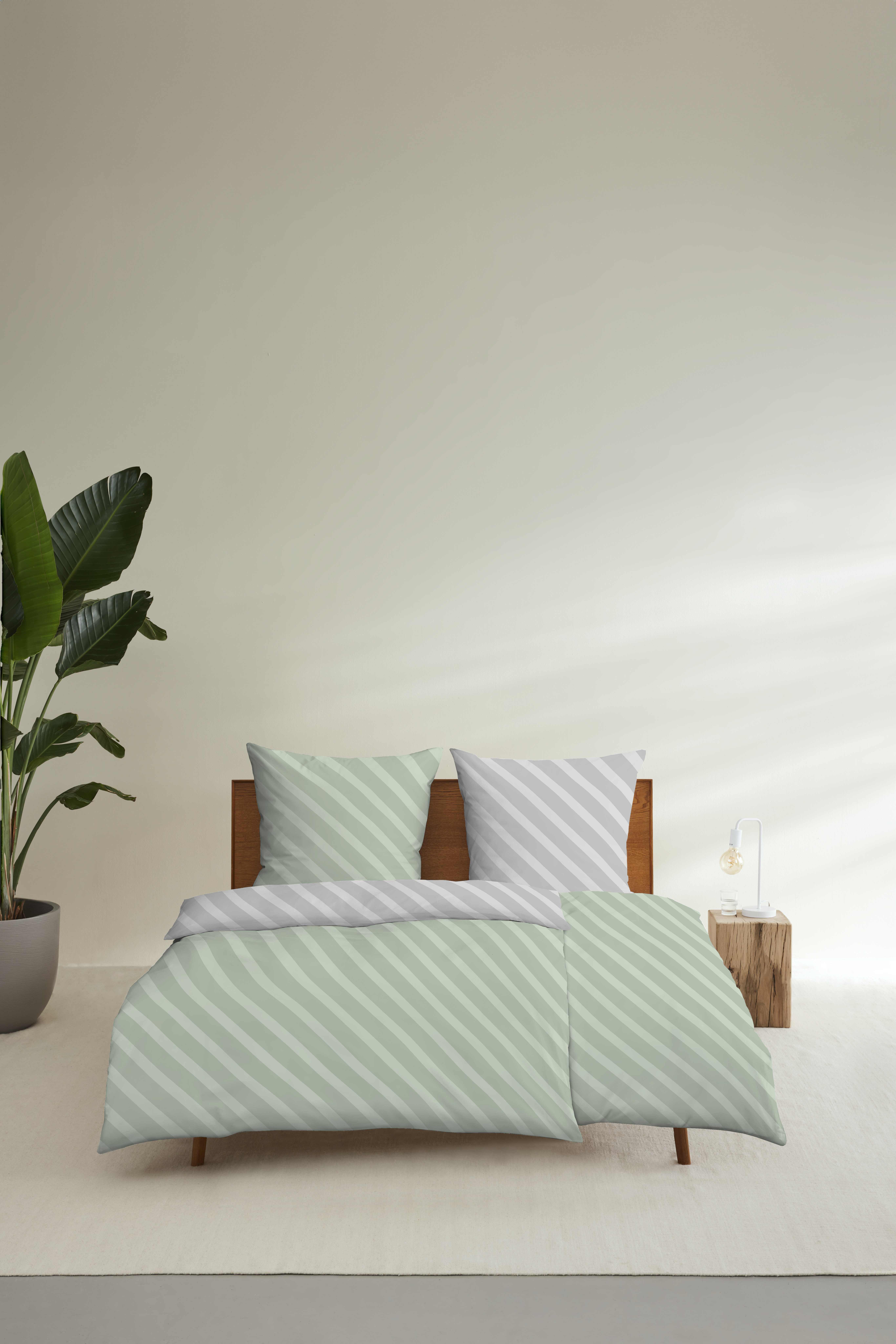 Satin-Wendebettwäsche - 155x220cm, grün/grau Satin-Wendebettwäsche - 155x220cm, grün/grau