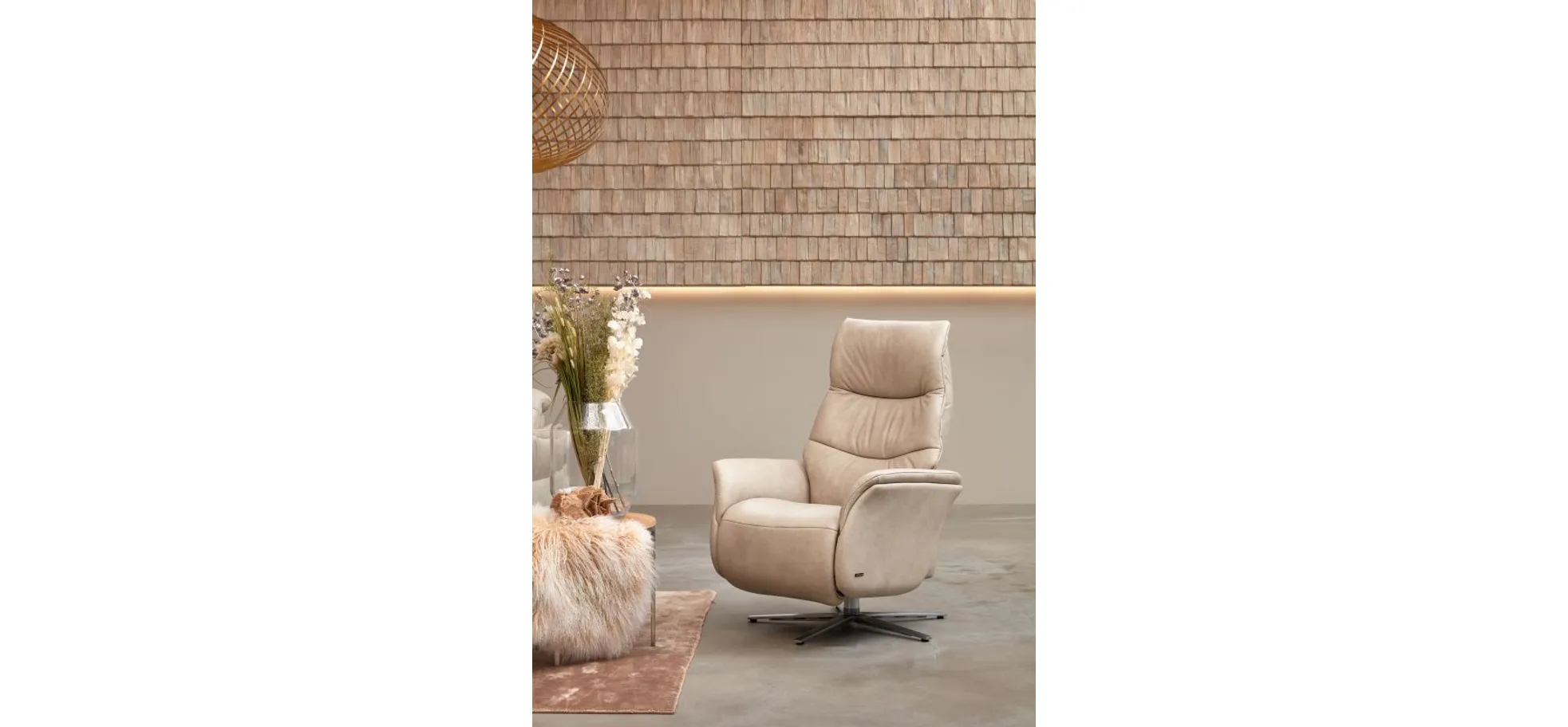 Fernsehsessel EM Berlin - Relaxfunktion manuell, Leder, beige